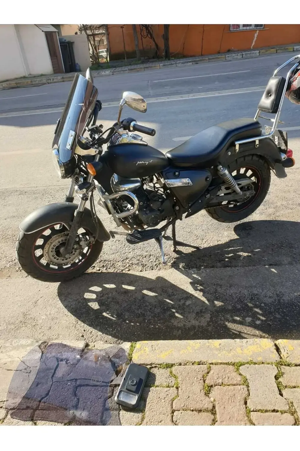 Küba Süperlight 200 Ön Cam 2008-2026 Model 53cm Siyah Renkli 4mm