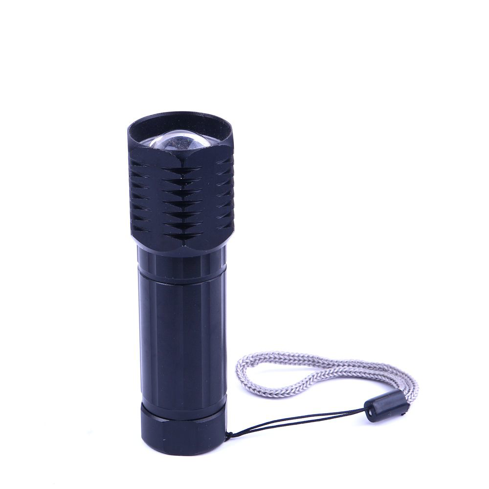 Küçük Güçlü Zoomlu El Feneri - 10 cm Alüminyum Metal Gövde, Beyaz Küçük Güçlü Zoomlu El Feneri - 10 cm Alüminyum Metal Gövde, Beyaz