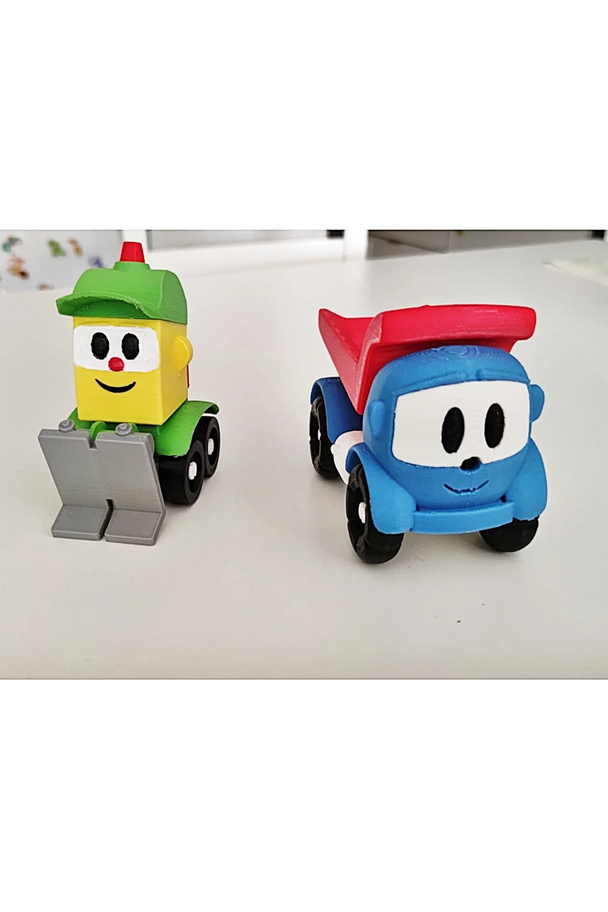 Küçük Kamyon Leo - Leo Lastwagen Leo The Truck 4'lü Oyuncak Seti