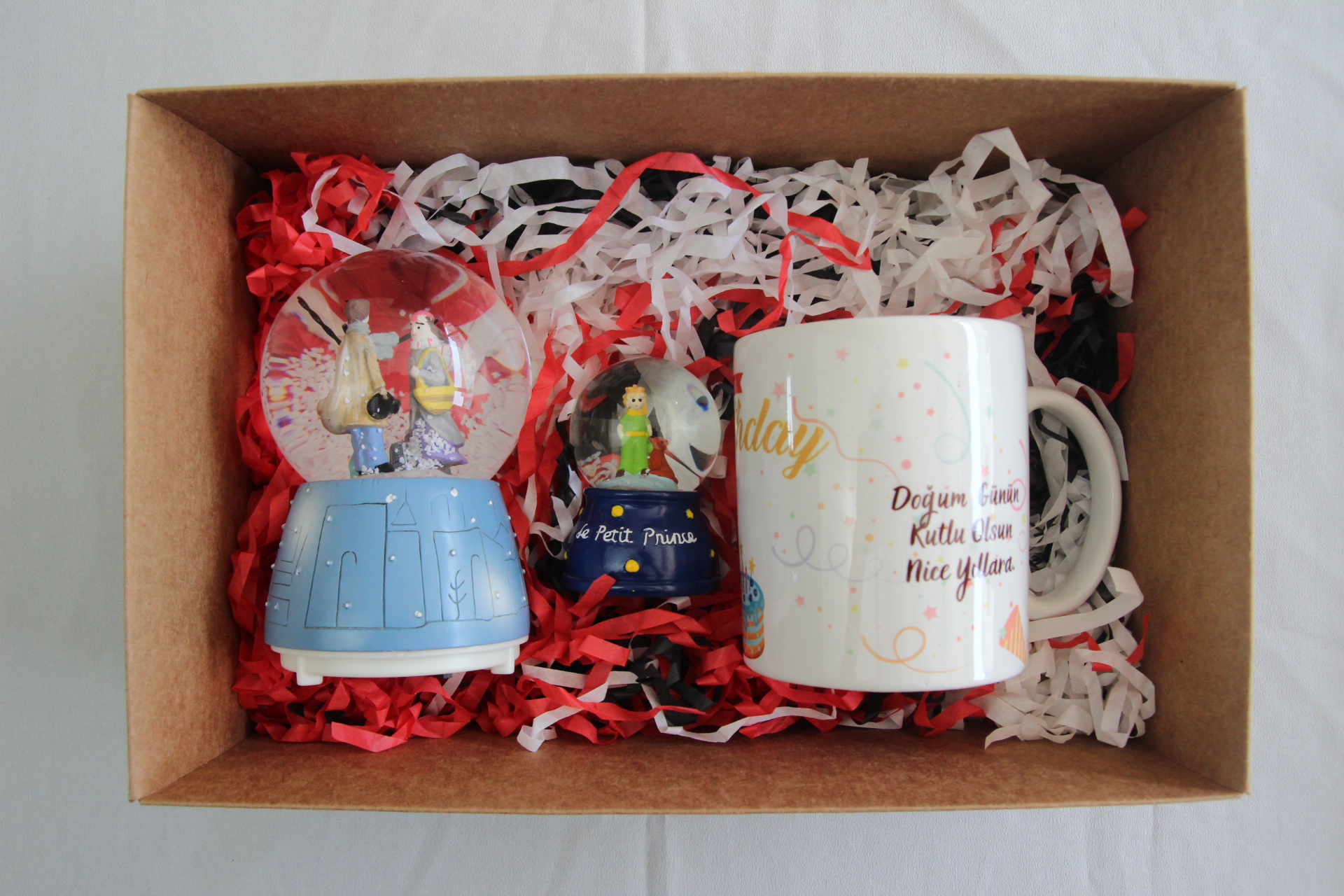 Home Küçük Prens Küresi Doğum Günü Kupa Bardak Ve Aşıklar Tema İşıklı Müzikli Kar Küresi