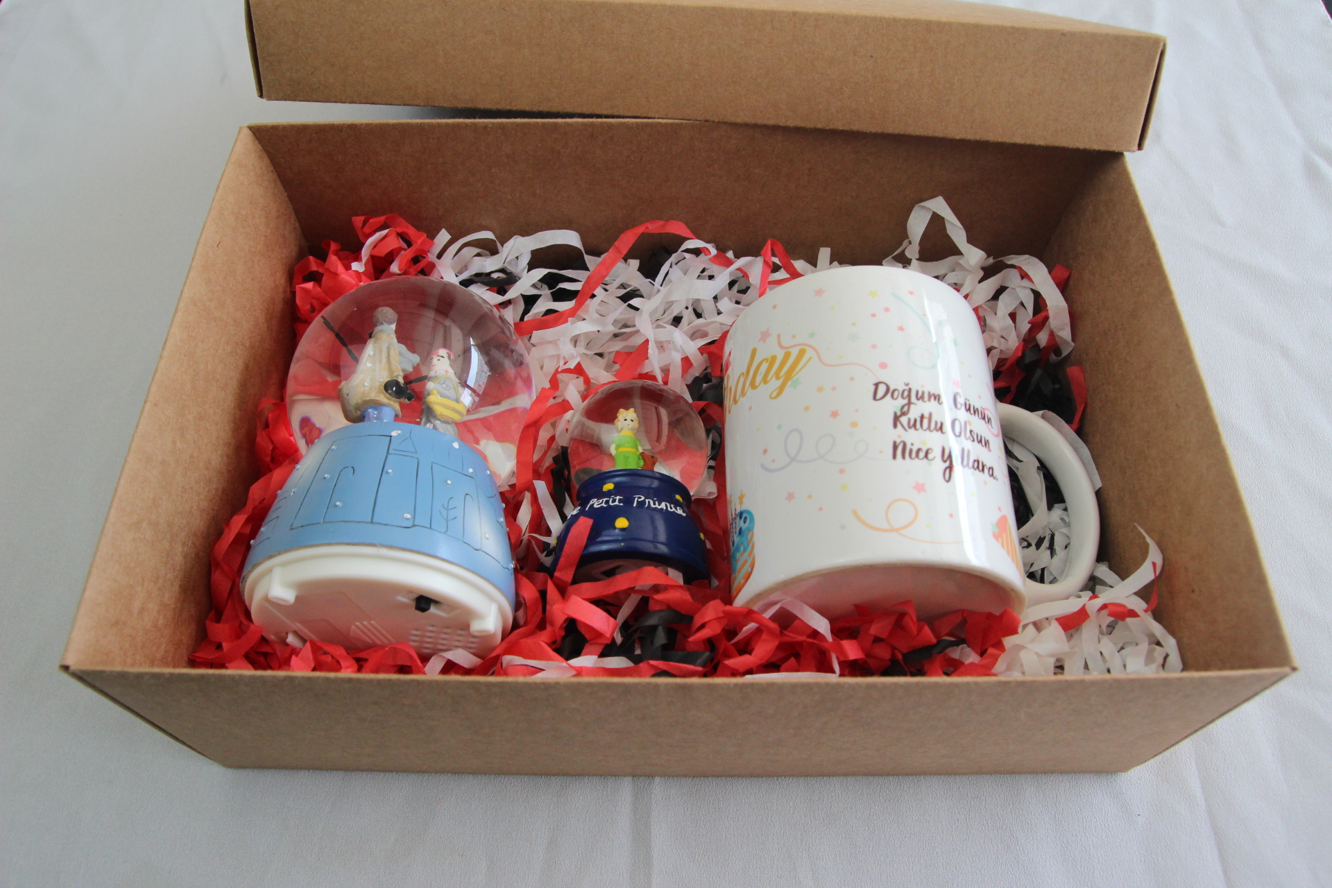 Home Küçük Prens Küresi Doğum Günü Kupa Bardak Ve Aşıklar Tema İşıklı Müzikli Kar Küresi