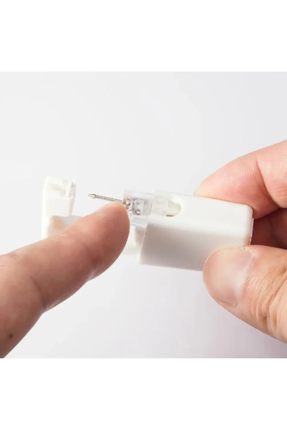 Kulak Delme Aparatı