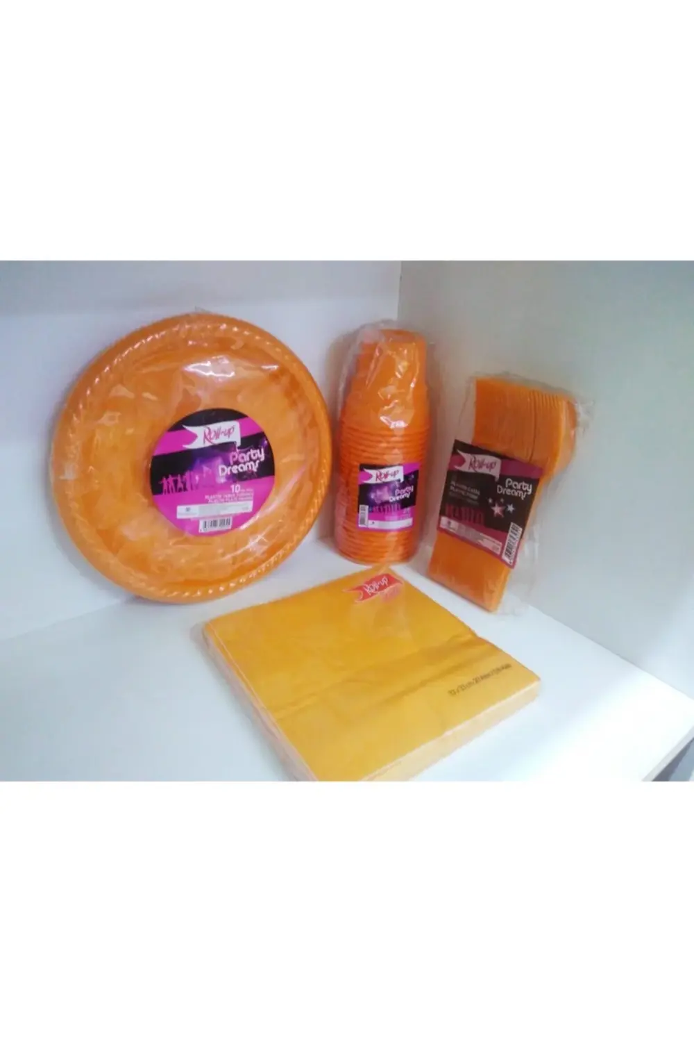 Kullan At ( Tabak,bardak,çatal,peçete )