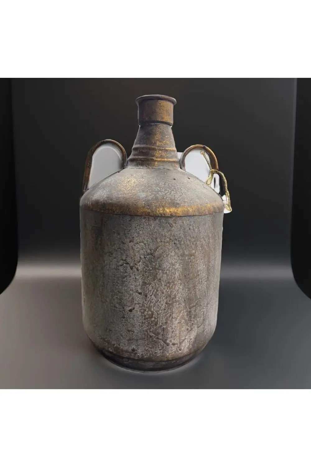 Kulplu Metal Eskitme Vazo