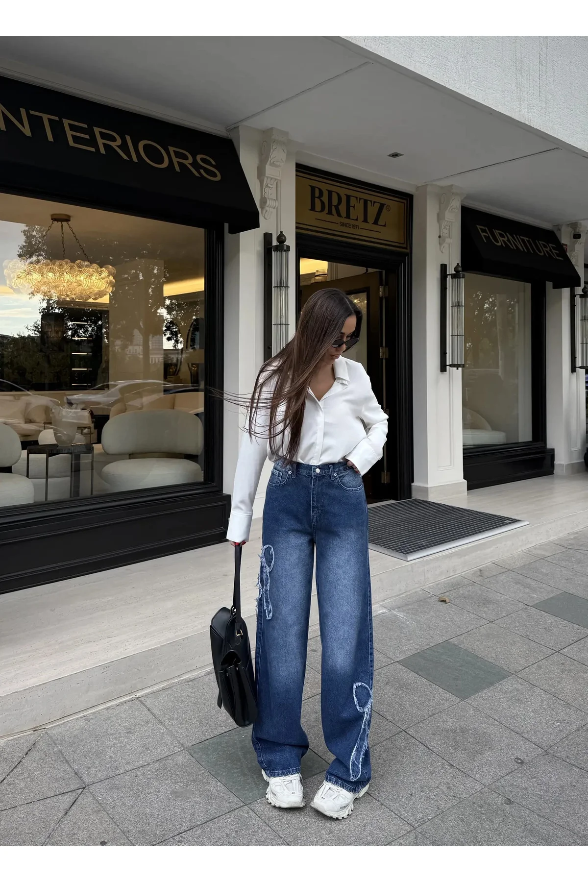 Kurdele Parçalı Mavi Yıkamalı Baggy Jean