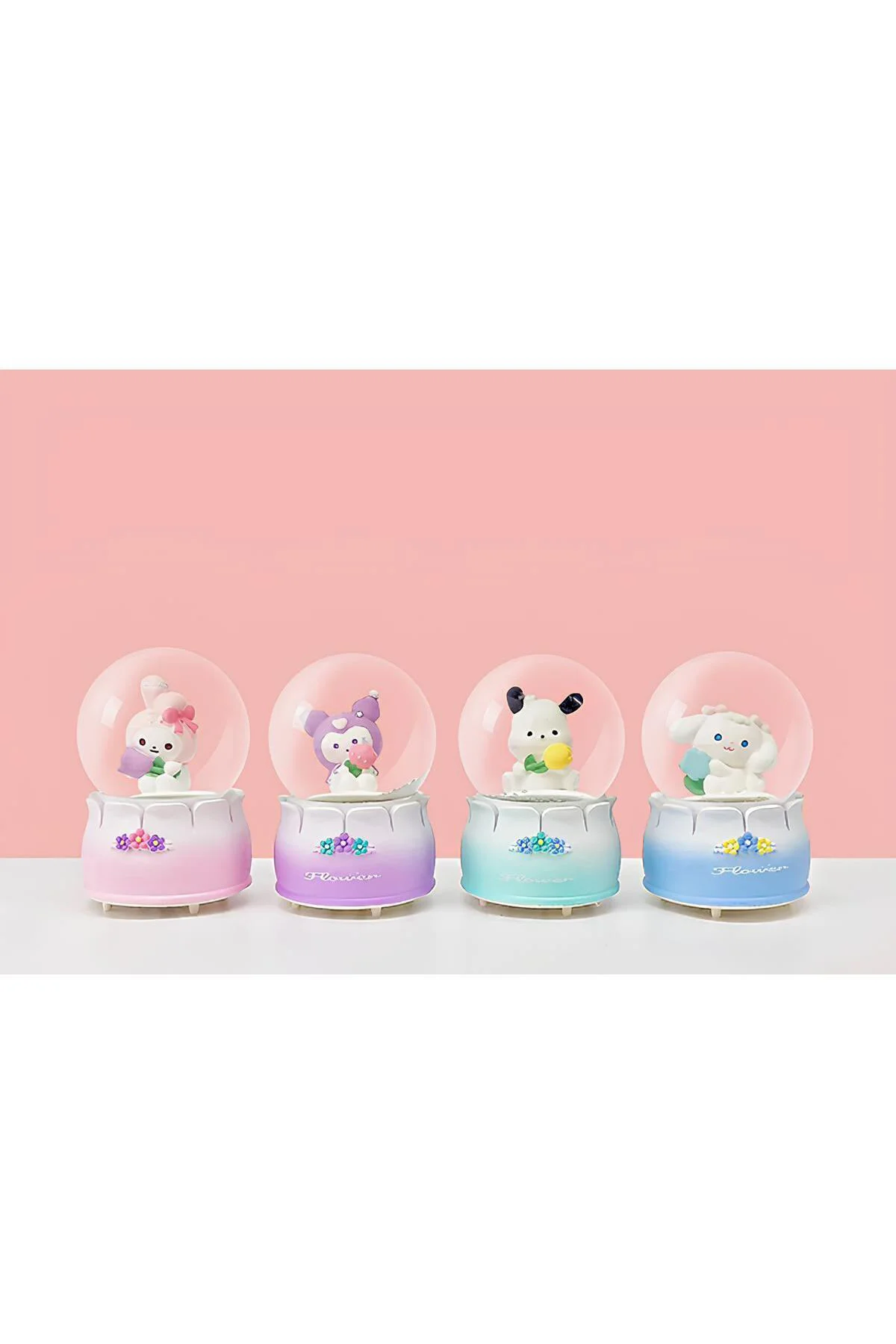Kuromi Işıklı Kar Küresi 7 cm