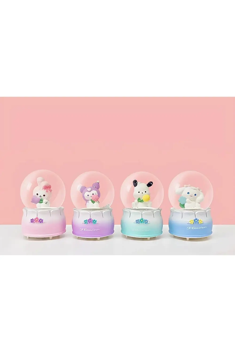 Kuromi Işıklı Kar Küresi 7 Cm Alk3397