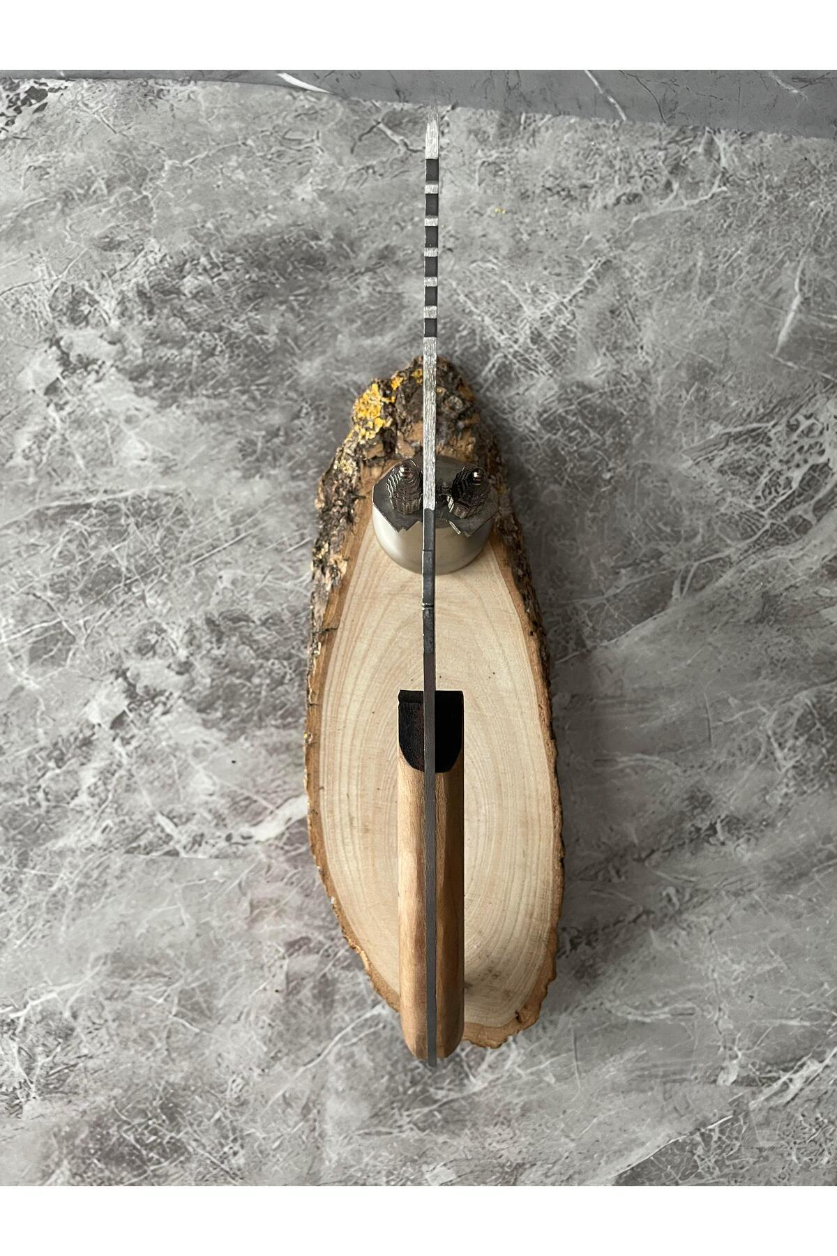 Kurt Desenli Kamp Bıçağı–Ceviz Kabze, Kılıflı, Cam-Buz Kırmalı & 