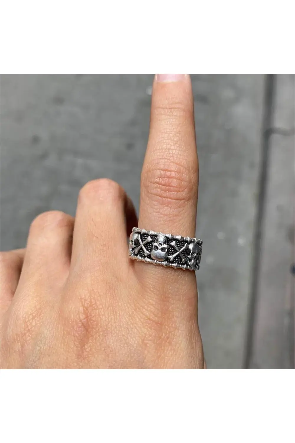 Kurukafa Desenli Şerit Yüzük