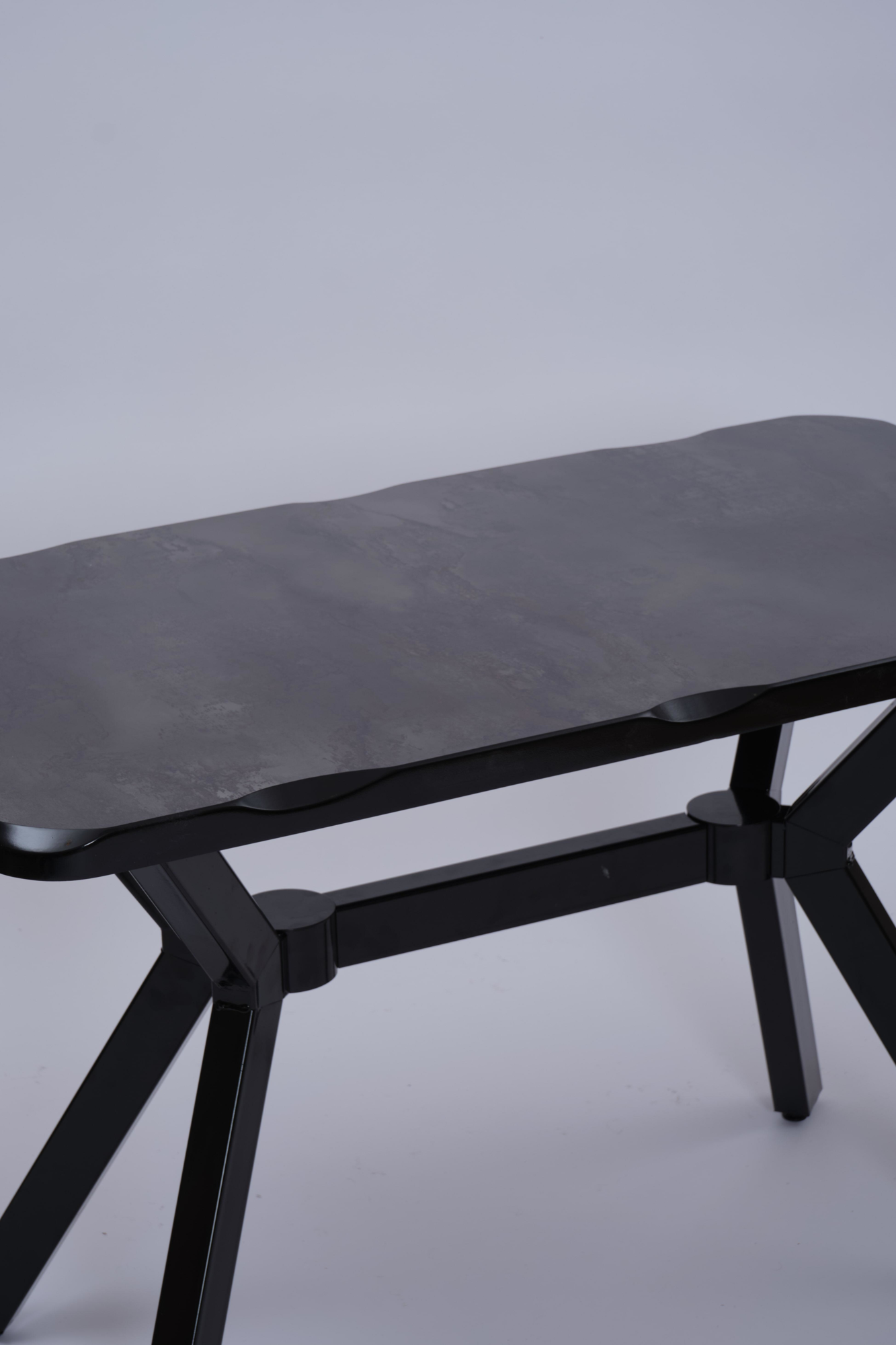 Kütük MDF Boyalı Lak Panel Mutfak Masası 70x120 Kütük MDF Boyalı Lak Panel Mutfak Masası 70x120