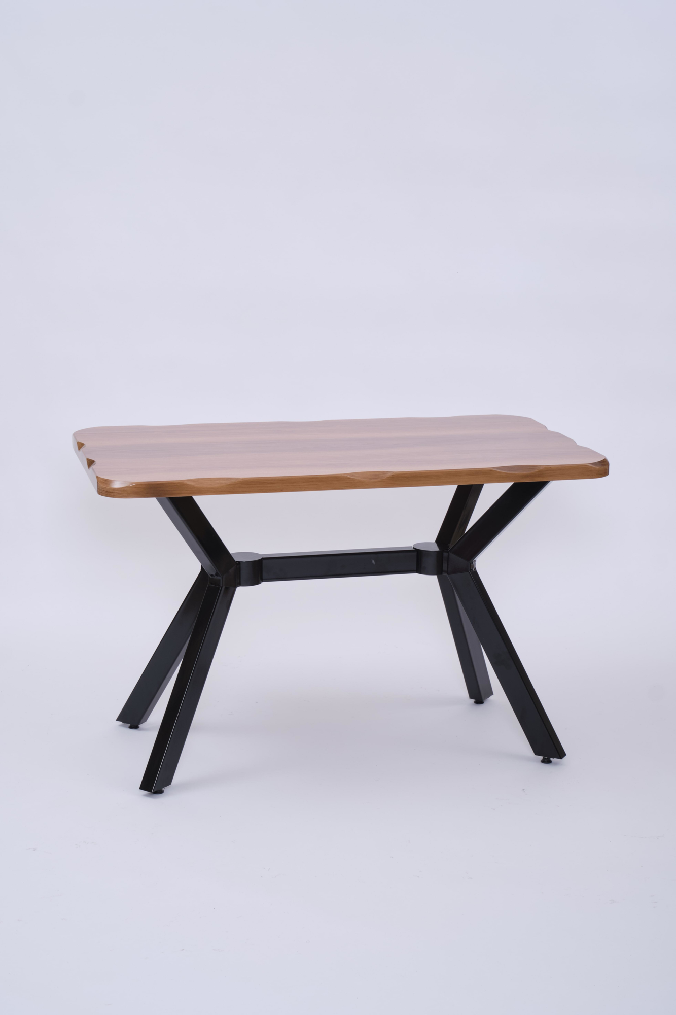 Kütük MDF Boyalı Lak Panel Mutfak Masası 70x120 Kütük MDF Boyalı Lak Panel Mutfak Masası 70x120