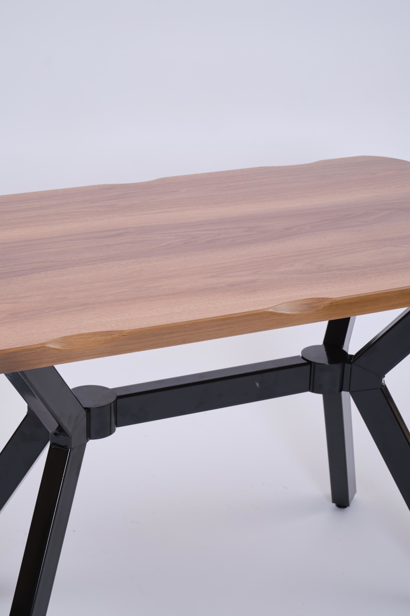 Kütük MDF Boyalı Lak Panel Mutfak Masası 70x120 Kütük MDF Boyalı Lak Panel Mutfak Masası 70x120