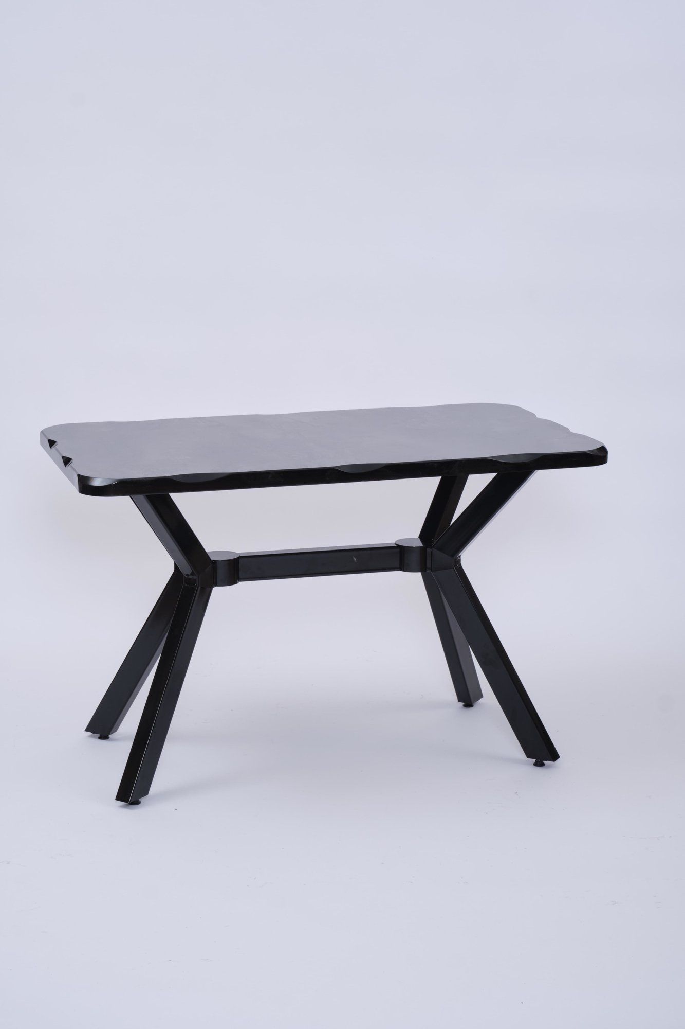 Kütük MDF Boyalı Lak Panel Mutfak Masası 70x120 Kütük MDF Boyalı Lak Panel Mutfak Masası 70x120