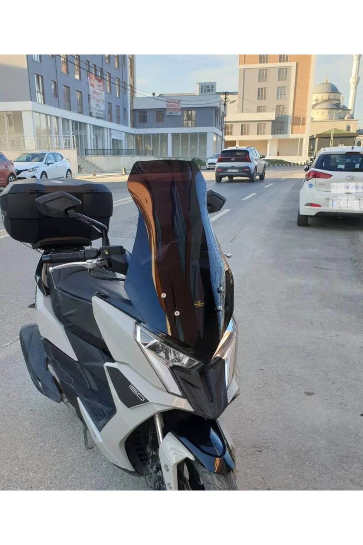 Kymco Dink R 150 Ön Cam 2023-2026 Model 68cm Siyah Renkli 4mm