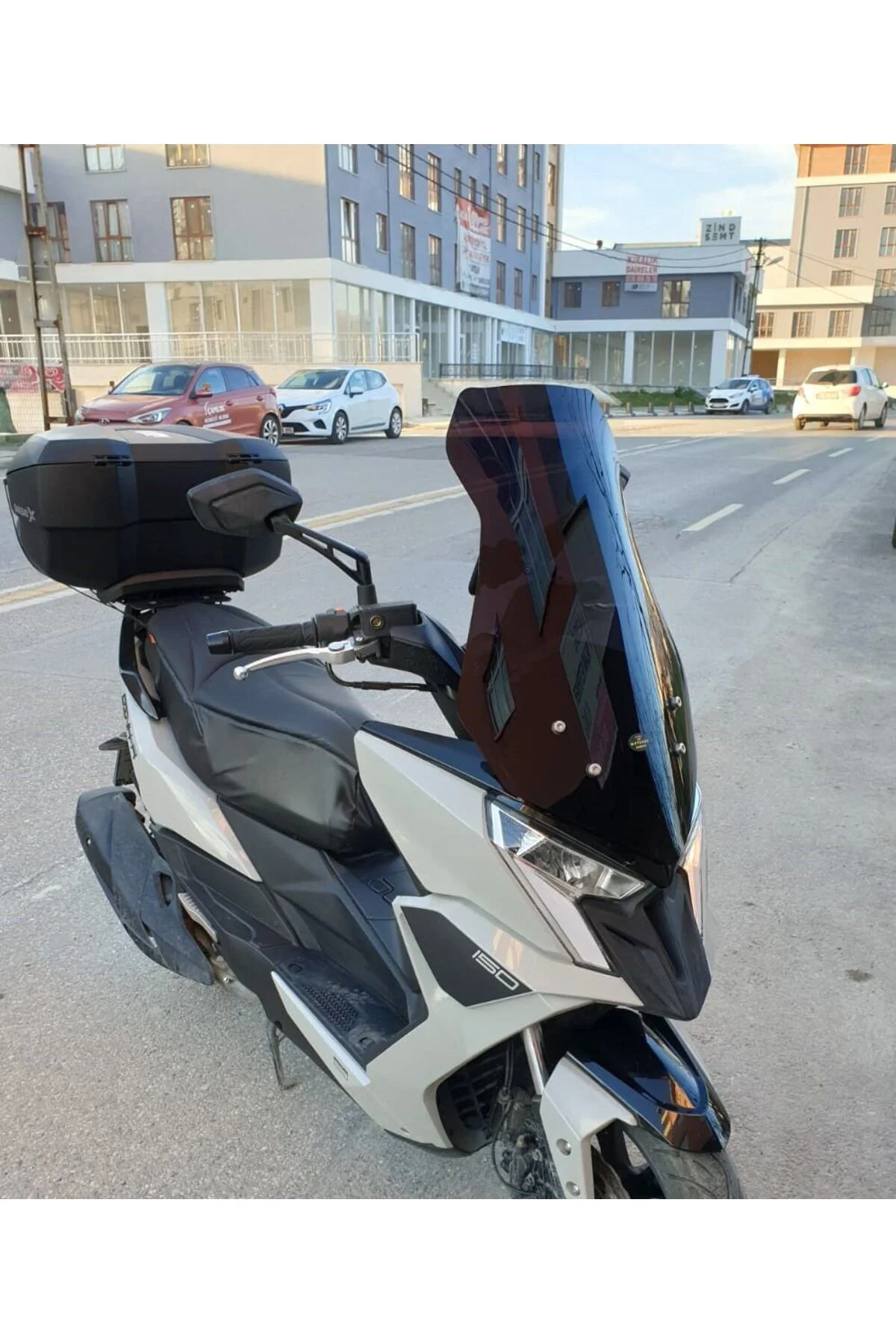 Kymco Dink R 150 Ön Cam 2023-2026 Model 77cm Siyah Renkli 4mm