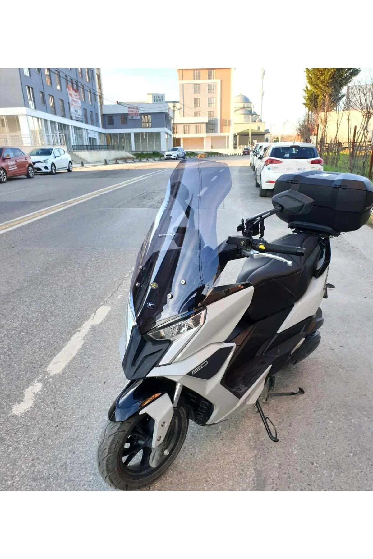 Kymco Dink R 150 Ön Cam 2023-2026 Model 77cm Füme Renkli 4mm
