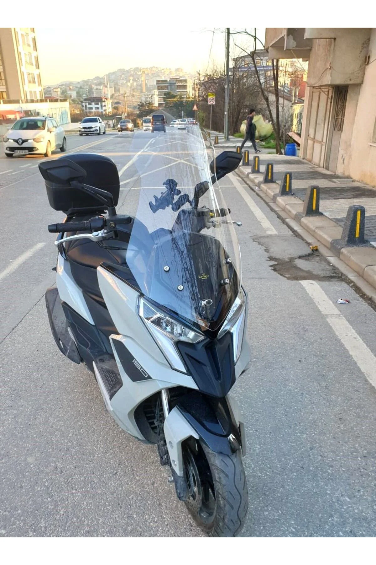 Kymco Dink R 150 Ön Cam 2023-2026 Model 68cm Şeffaf Renkli 4mm