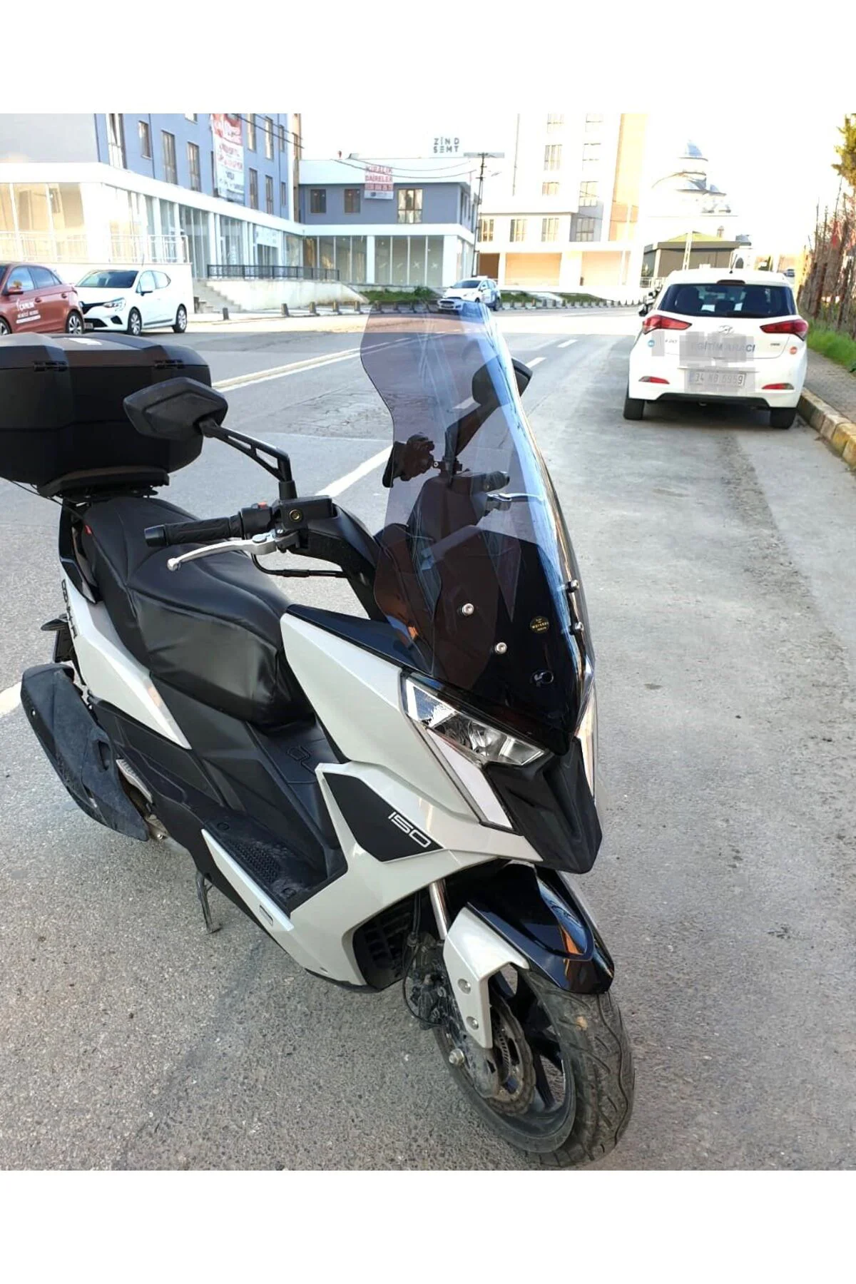 Kymco Dink R 150 Ön Cam 2023-2026 Model 77cm Füme Renkli 4mm
