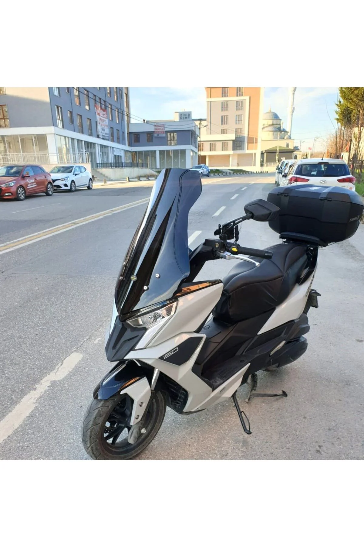 Kymco Dink R 150 Ön Cam 2023-2026 Model 68cm Siyah Renkli 4mm