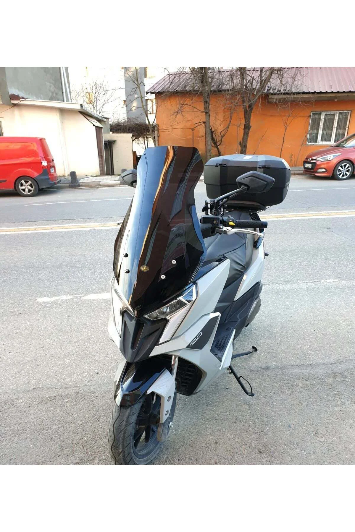 Kymco Dink R 150 Ön Cam 2023-2026 Model 68cm Siyah Renkli 4mm