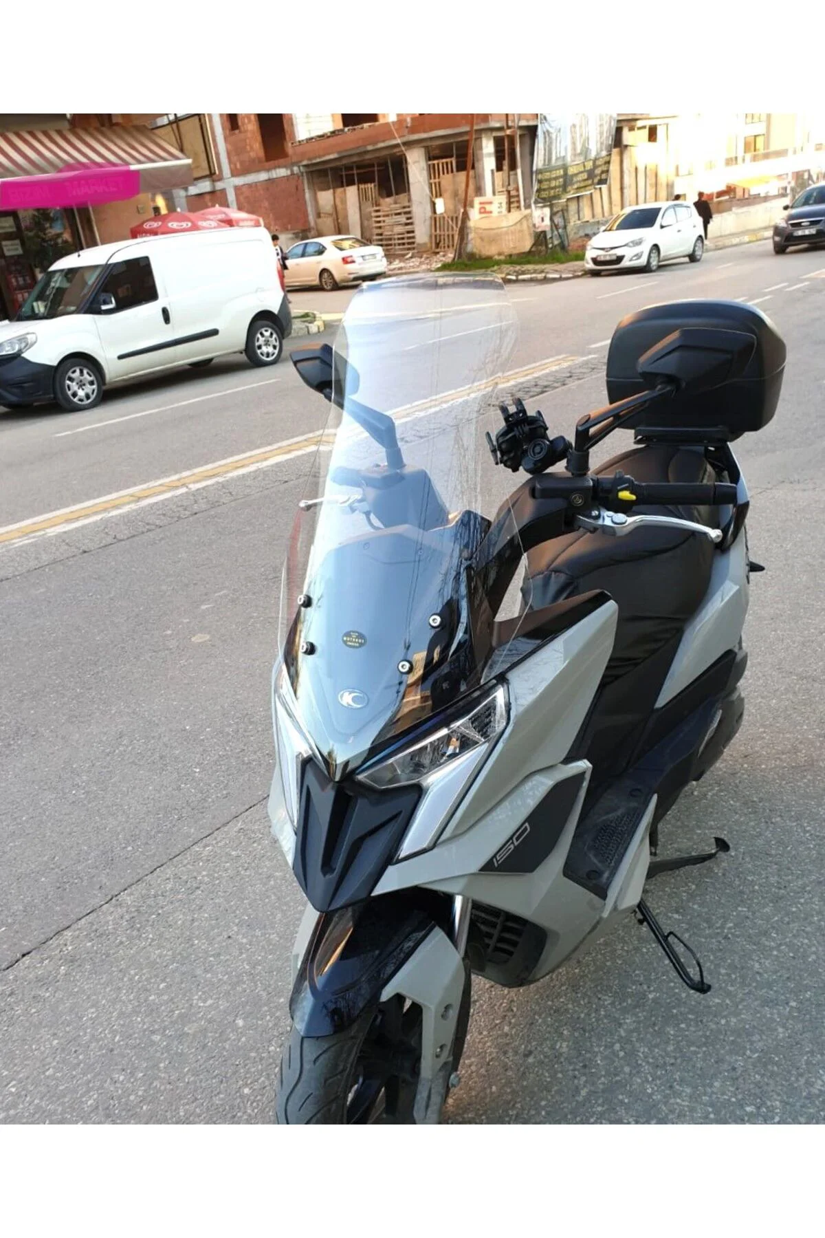 Kymco Dink R 150 Ön Cam 2023-2026 Model 68cm Şeffaf Renkli 4mm