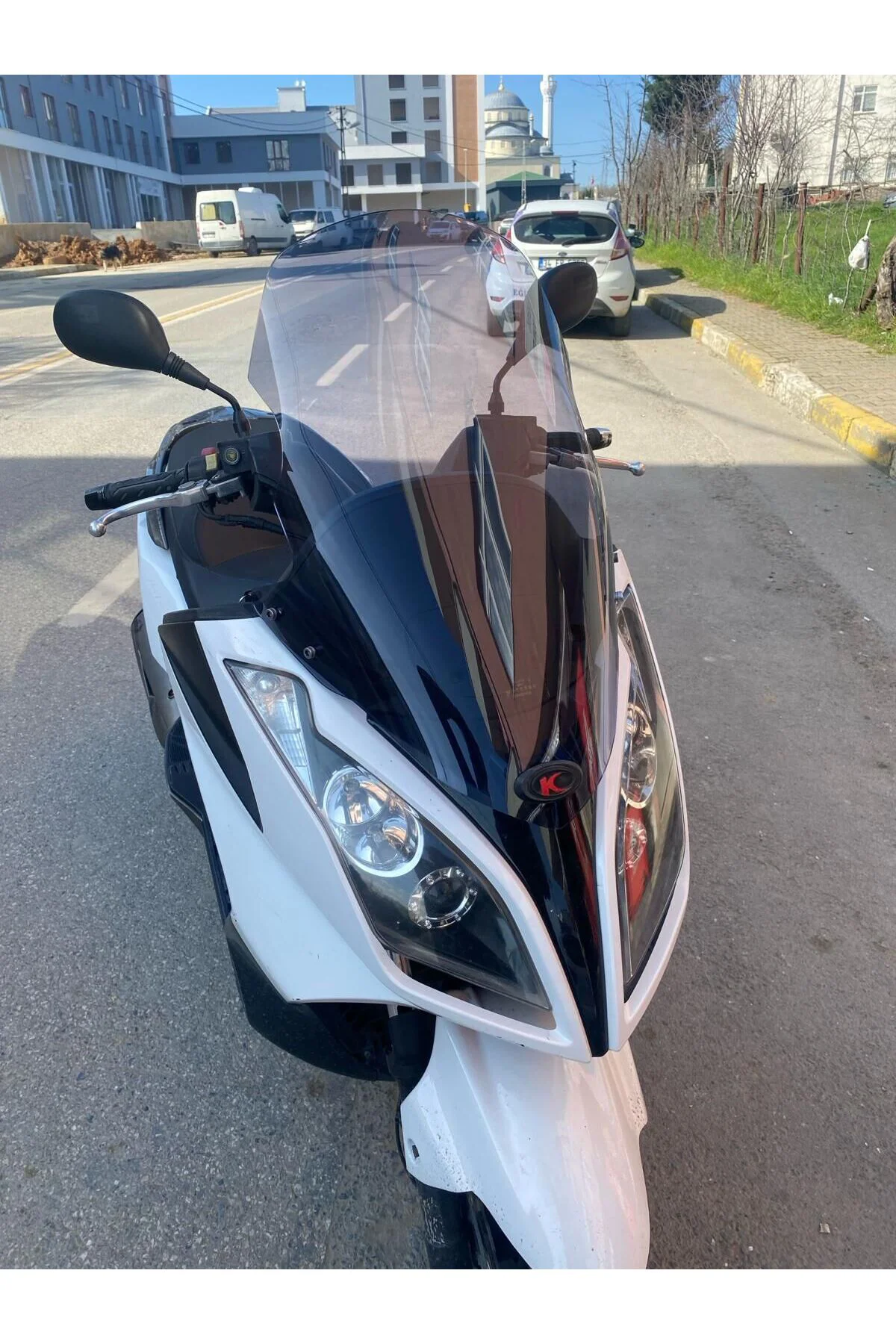 Kymco Downtown 300i Ön Cam 2009-2017 Model 67cm Füme Renkli 4mm