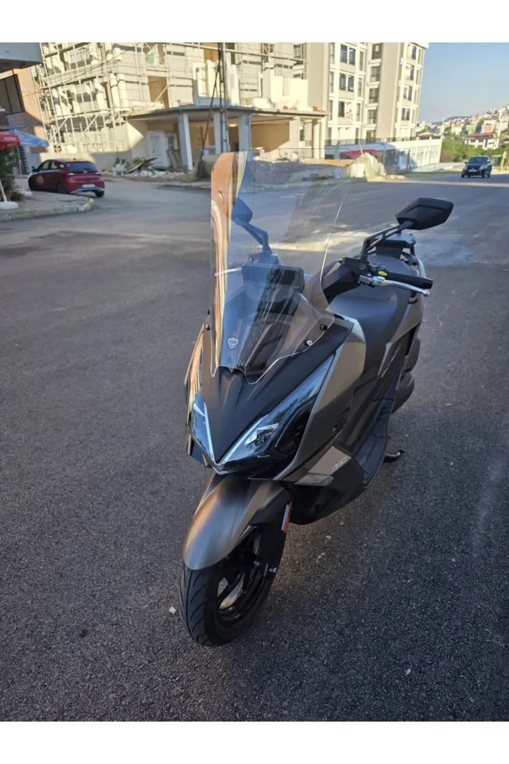 Kymco Downtown GT 350 Ön Cam 2025 Model 62cm Şeffaf Renkli 4mm