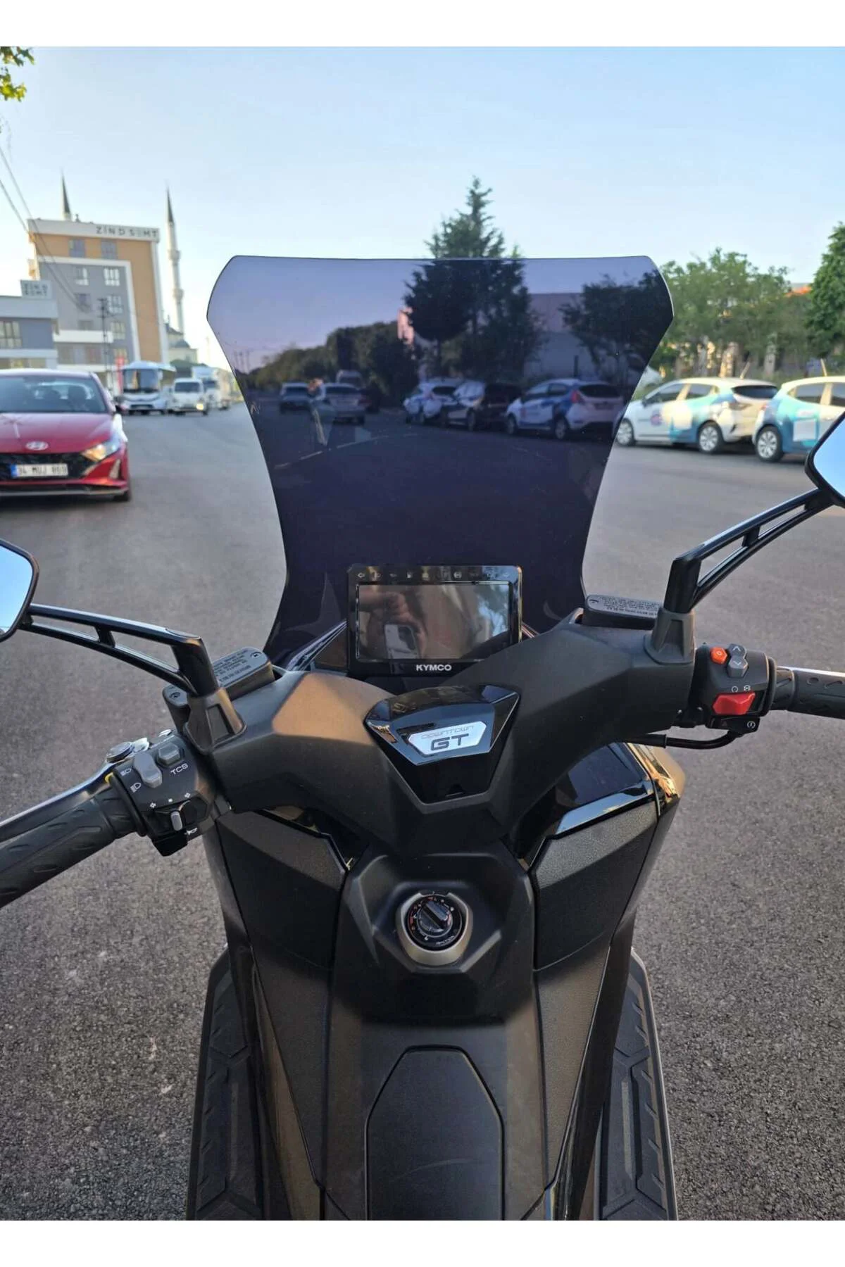 Kymco Downtown GT 350 Ön Cam 2024-2026 Model 62cm Siyah Renkli 4m