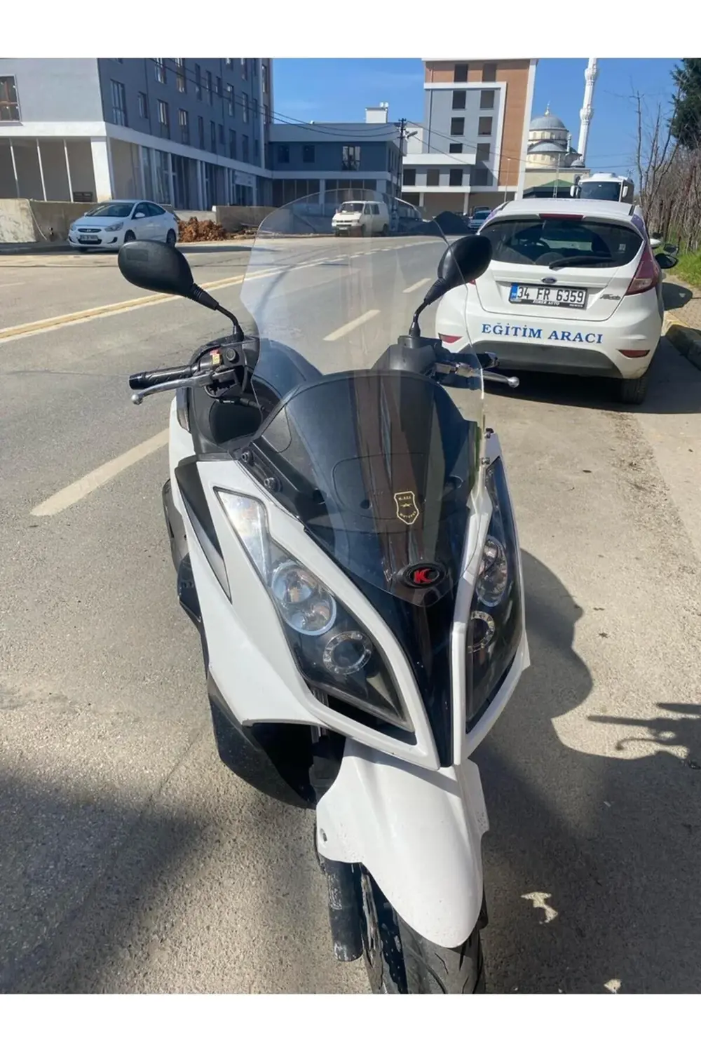 Kymco Downtown Ön Cam 2009-2017 Model 78cm Şeffaf Renkli 4mm UZUN