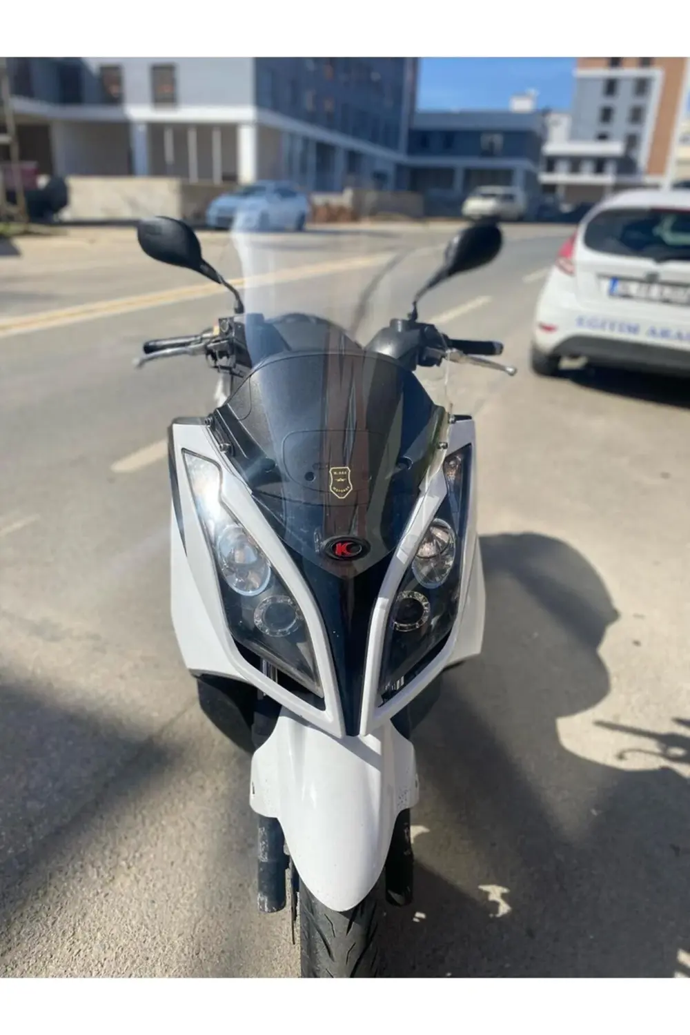 Kymco Downtown Ön Cam 2009-2017 Model 78cm Şeffaf Renkli 4mm UZUN