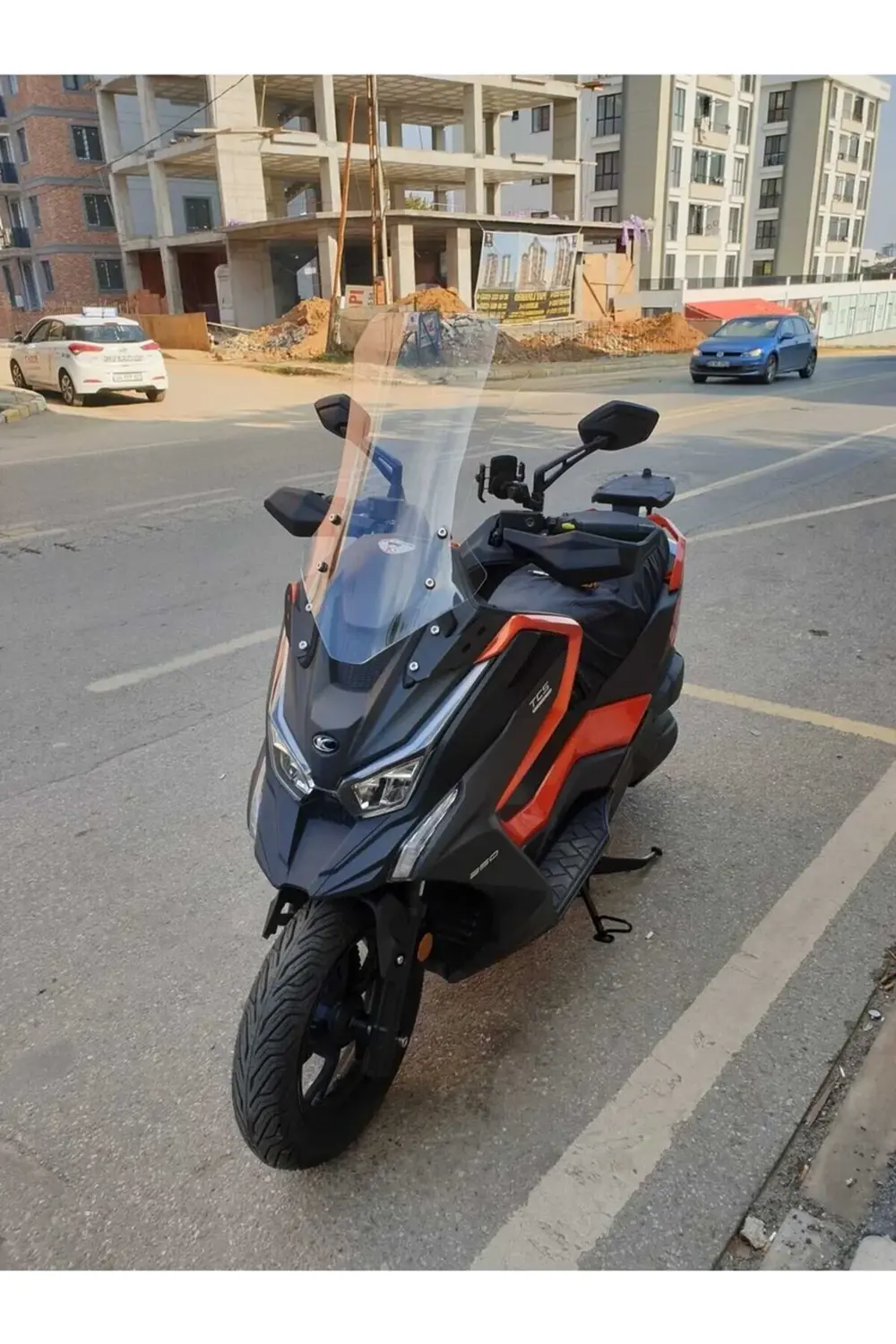 Kymco DTX 250 Ön Cam 2021-2023 Model 67cm Şeffaf Renkli 4mm UZUN