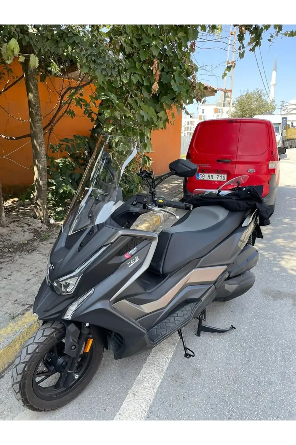 Kymco DTX 360 Ön Cam 2021-2025 Model 67cm Şeffaf Renkli 4mm UZUN