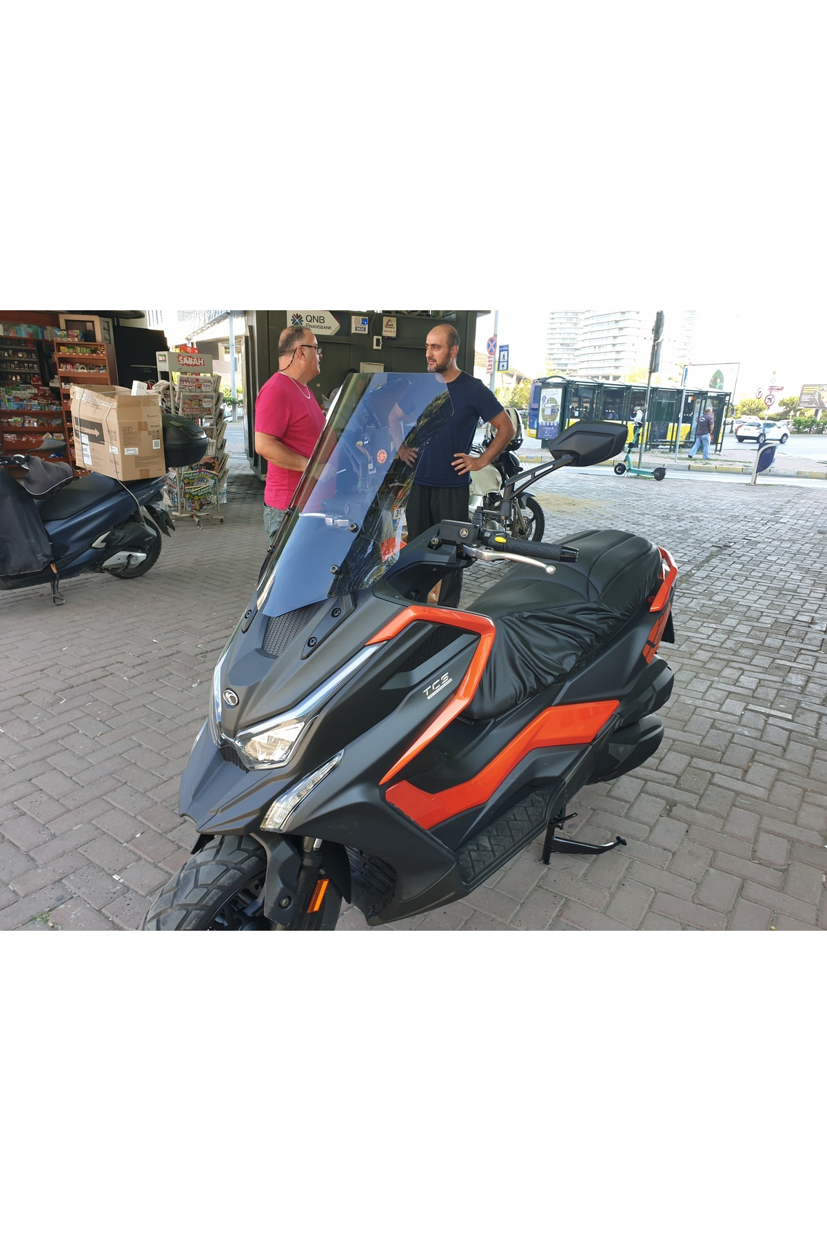 Motocam Kymco Dtx 360 Ön Cam 2022-2023 Model 65Cm Açıkfüme Renkli 4Mm Uzu