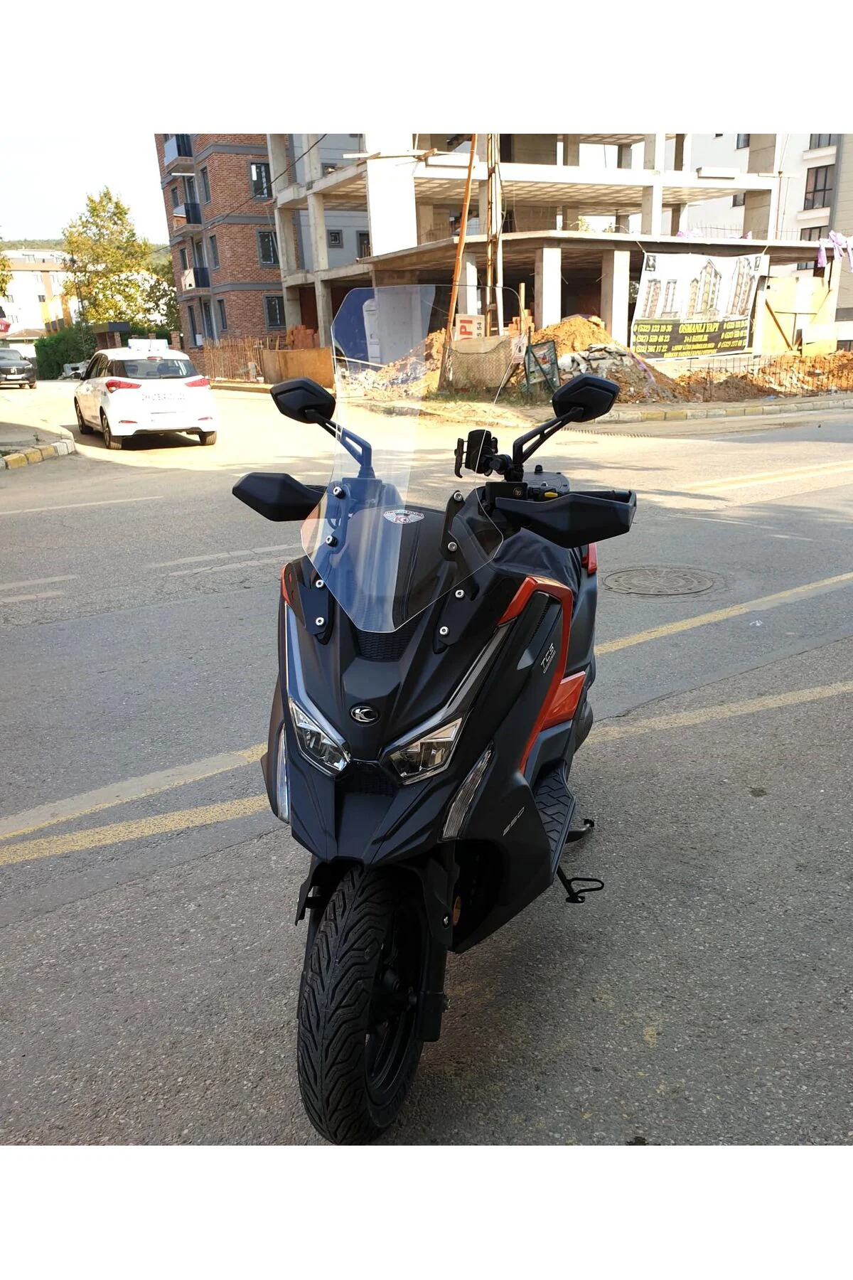 Kymco DTX 360 Ön Cam 2021-2026 Model 67cm Şeffaf Renkli 4mm UZUN
