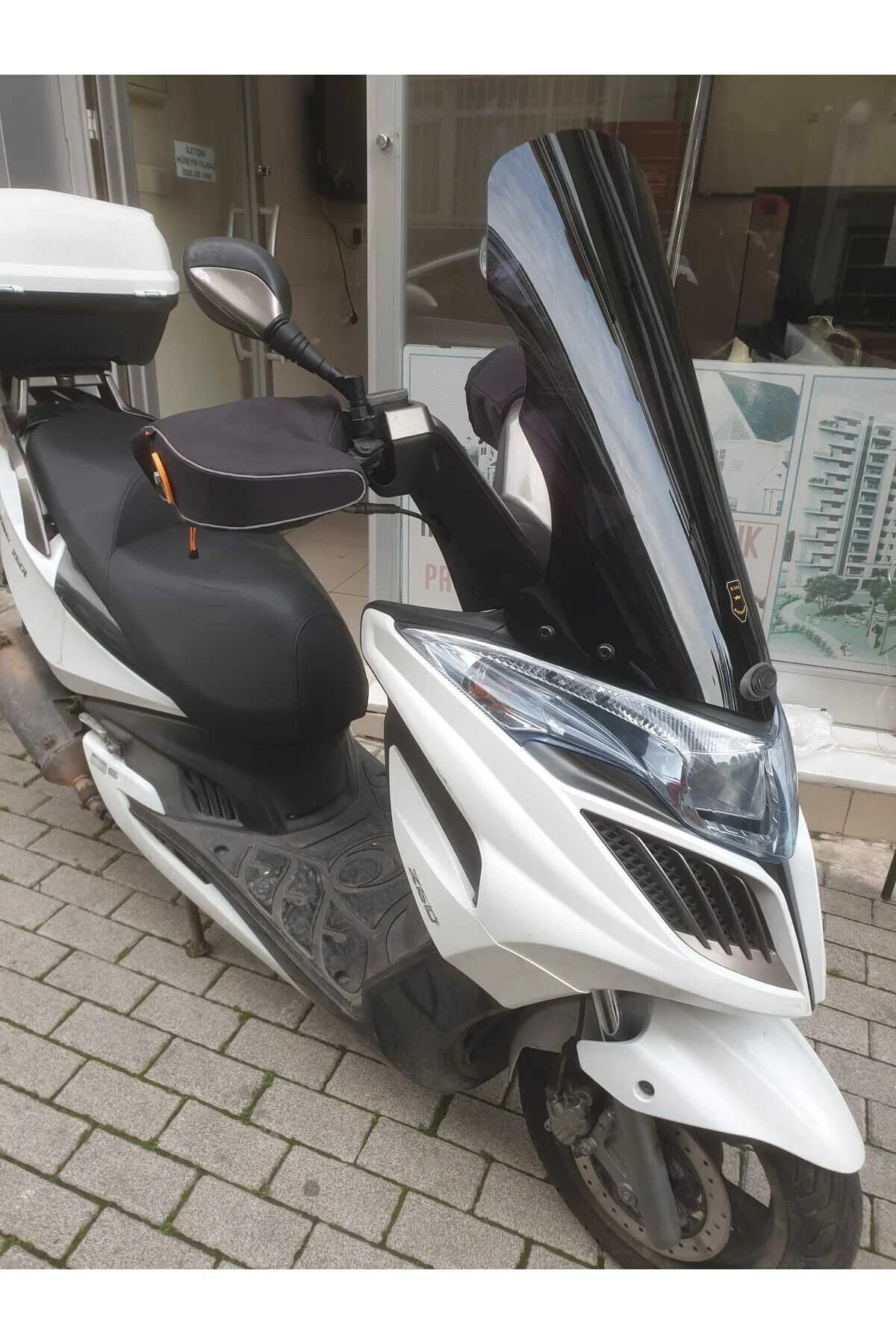 Kymco G Dink 150 Ön Cam 2013 Model 66cm Siyah Renkli 4mm