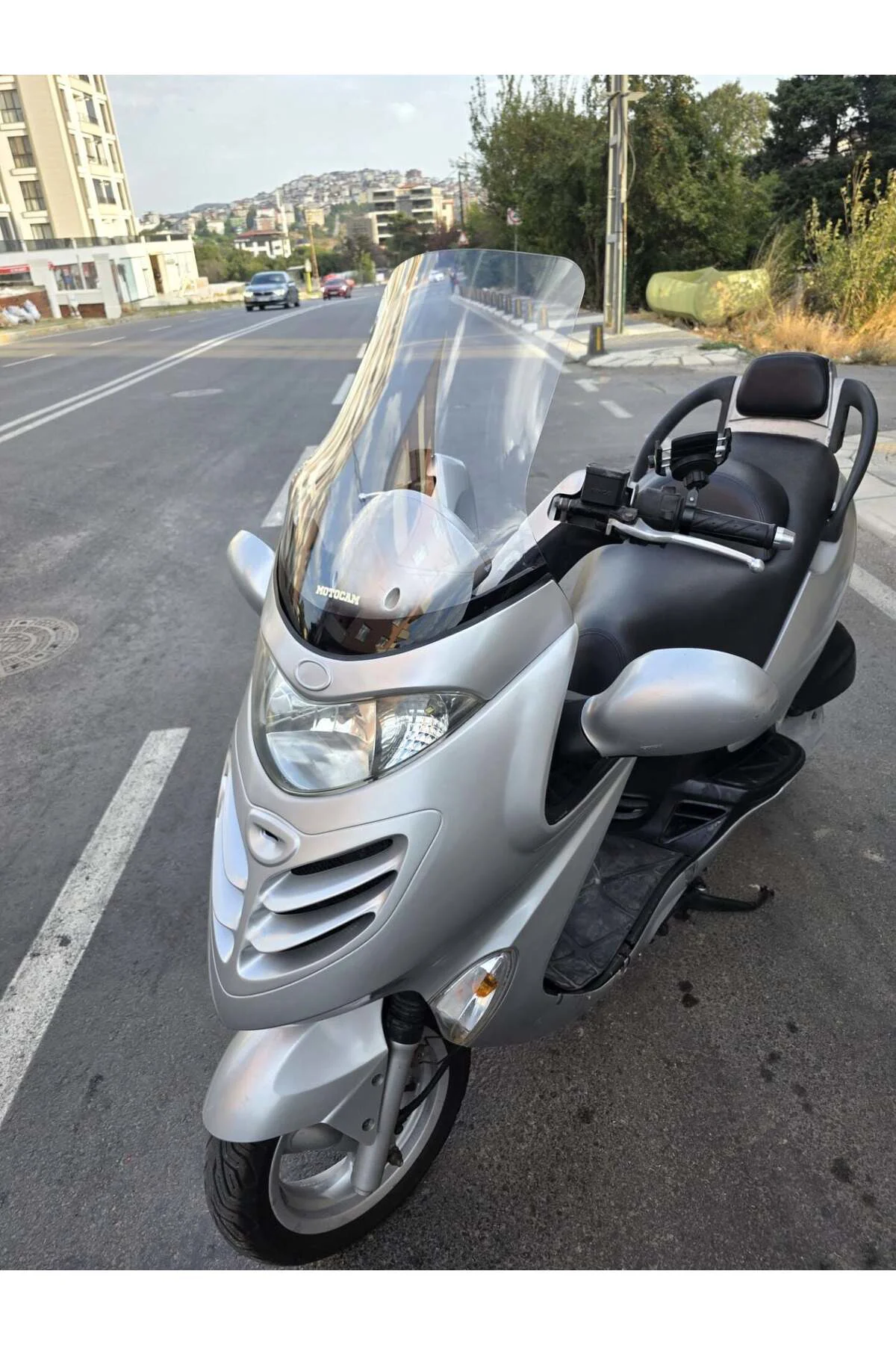 Kymco Grand Dink Ön Cam 2002-2013 Model 47cm Şeffaf Renkli 4mm
