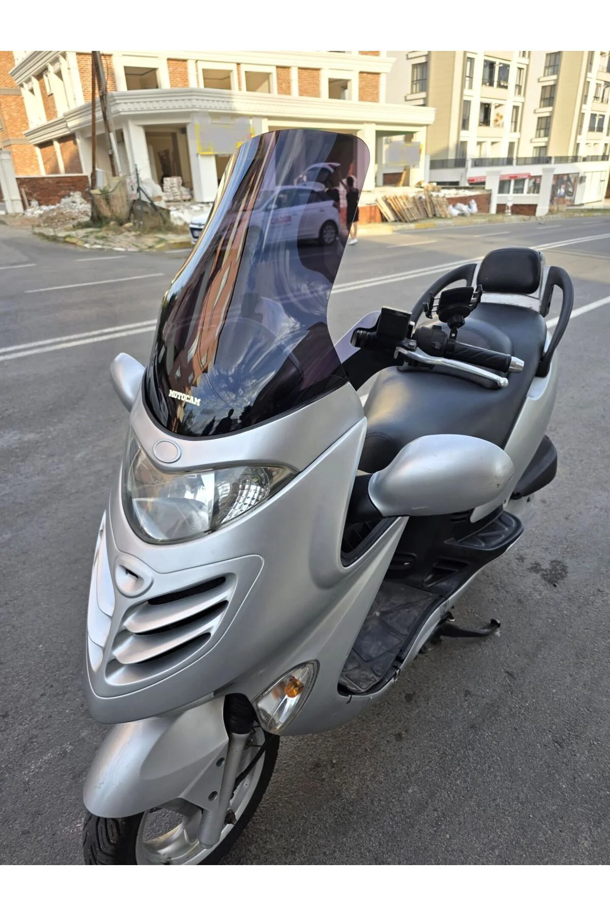 Kymco Grand Dink Ön Cam 2002-2013 Model 47cm Siyah Renkli 4mm