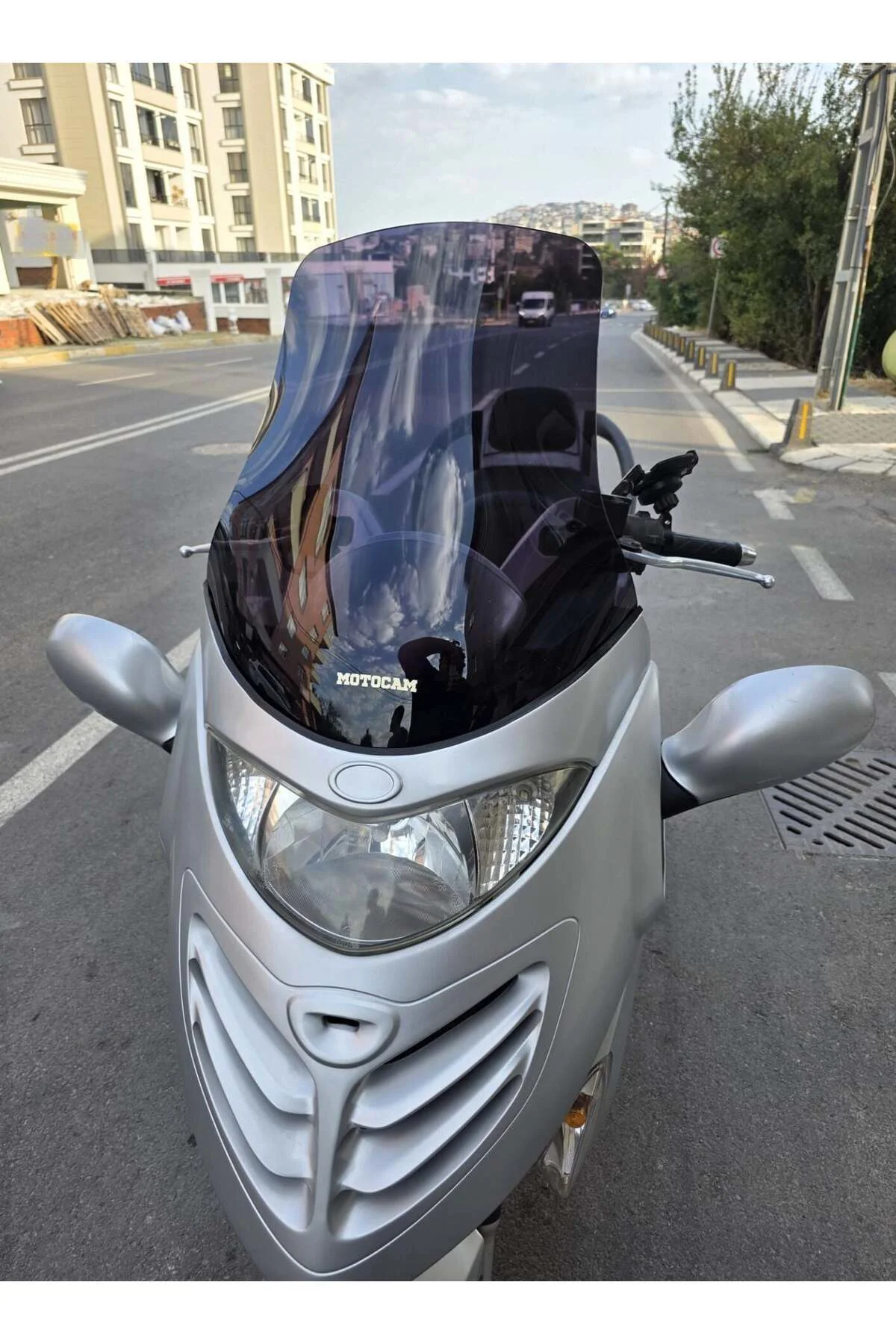 Kymco Grand Dink Ön Cam 2002-2013 Model 47cm Siyah Renkli 4mm