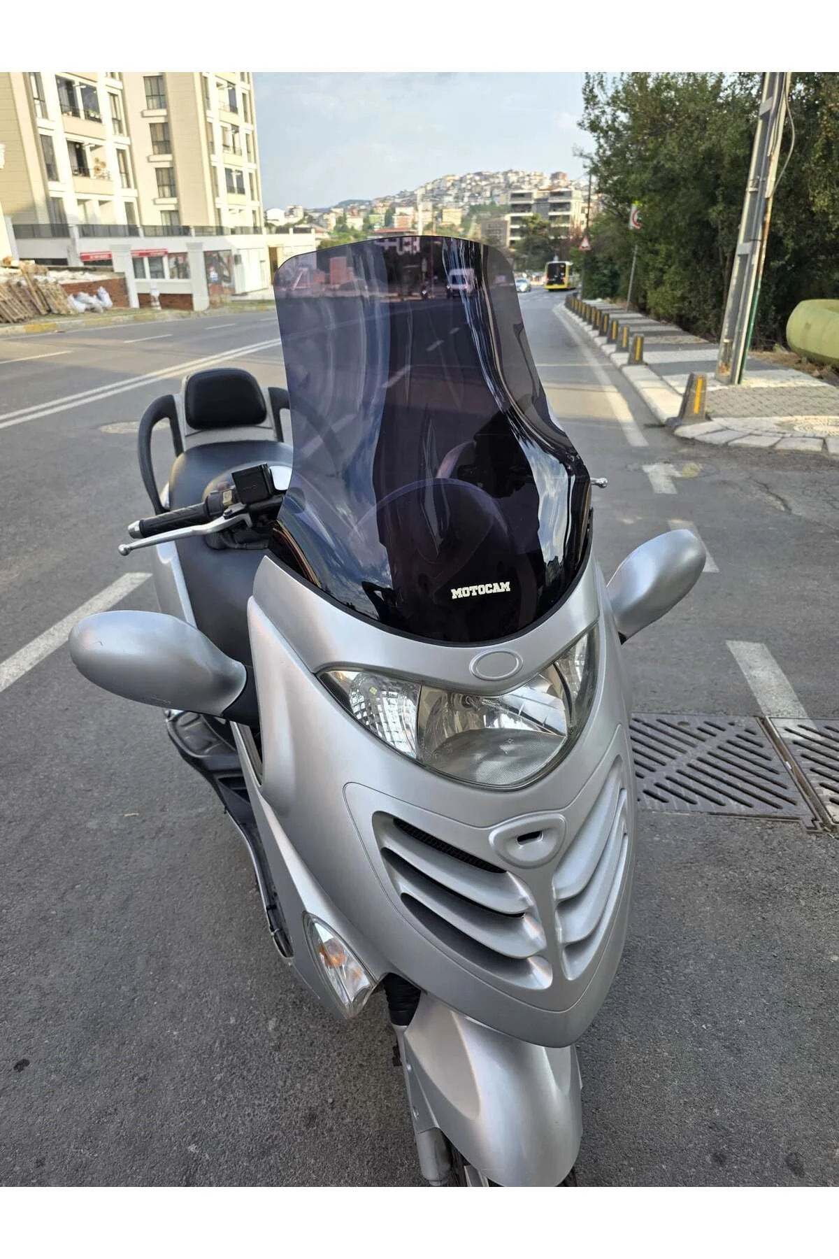 Kymco Grand Dink Ön Cam 2002-2013 Model 47cm Siyah Renkli 4mm