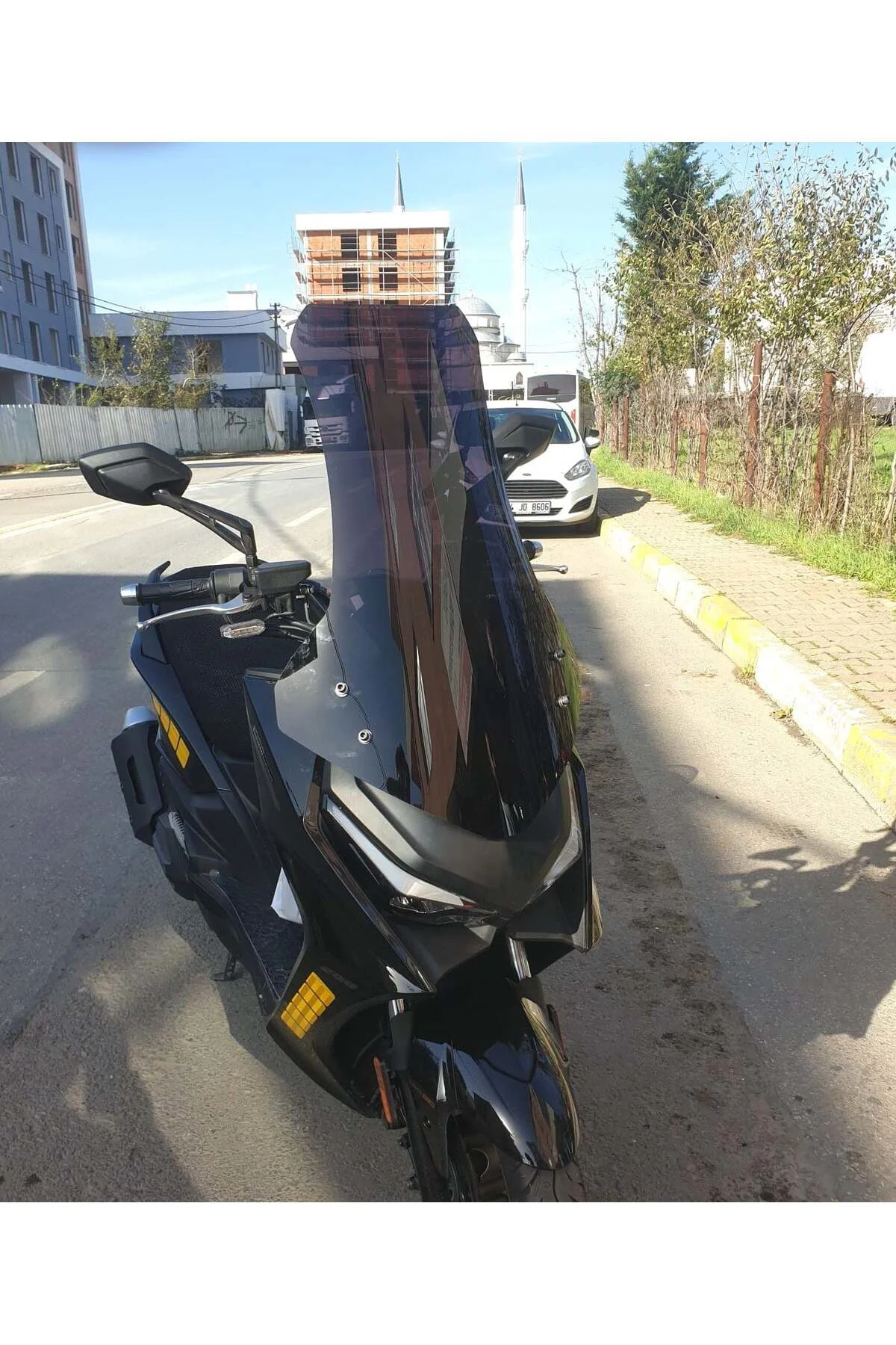 Kymco Krv 200 Ön Cam 2022-2026 Model 75cm Siyah Renkli 4mm UZUN