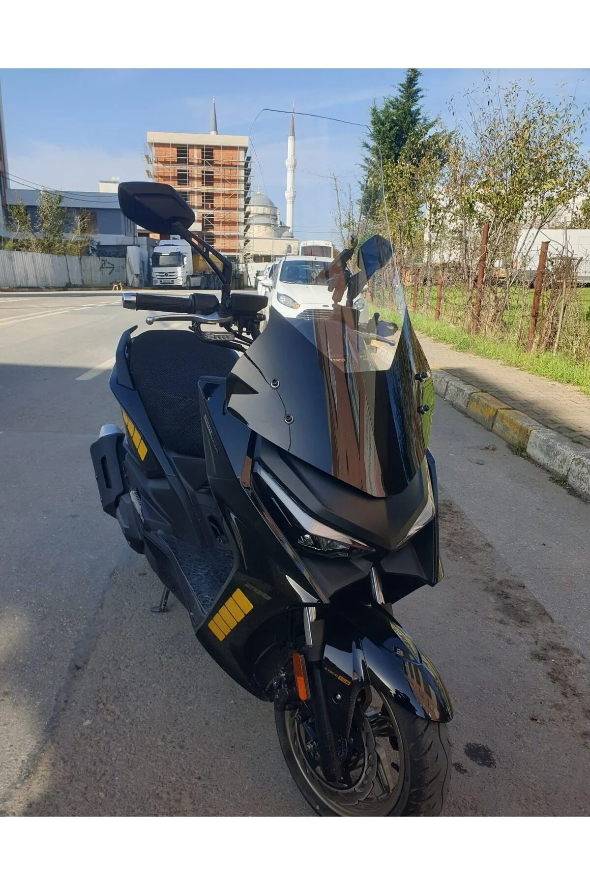Kymco Krv 200 Ön Cam 2022-2026 Model 75cm Şeffaf Renkli 4mm UZUN