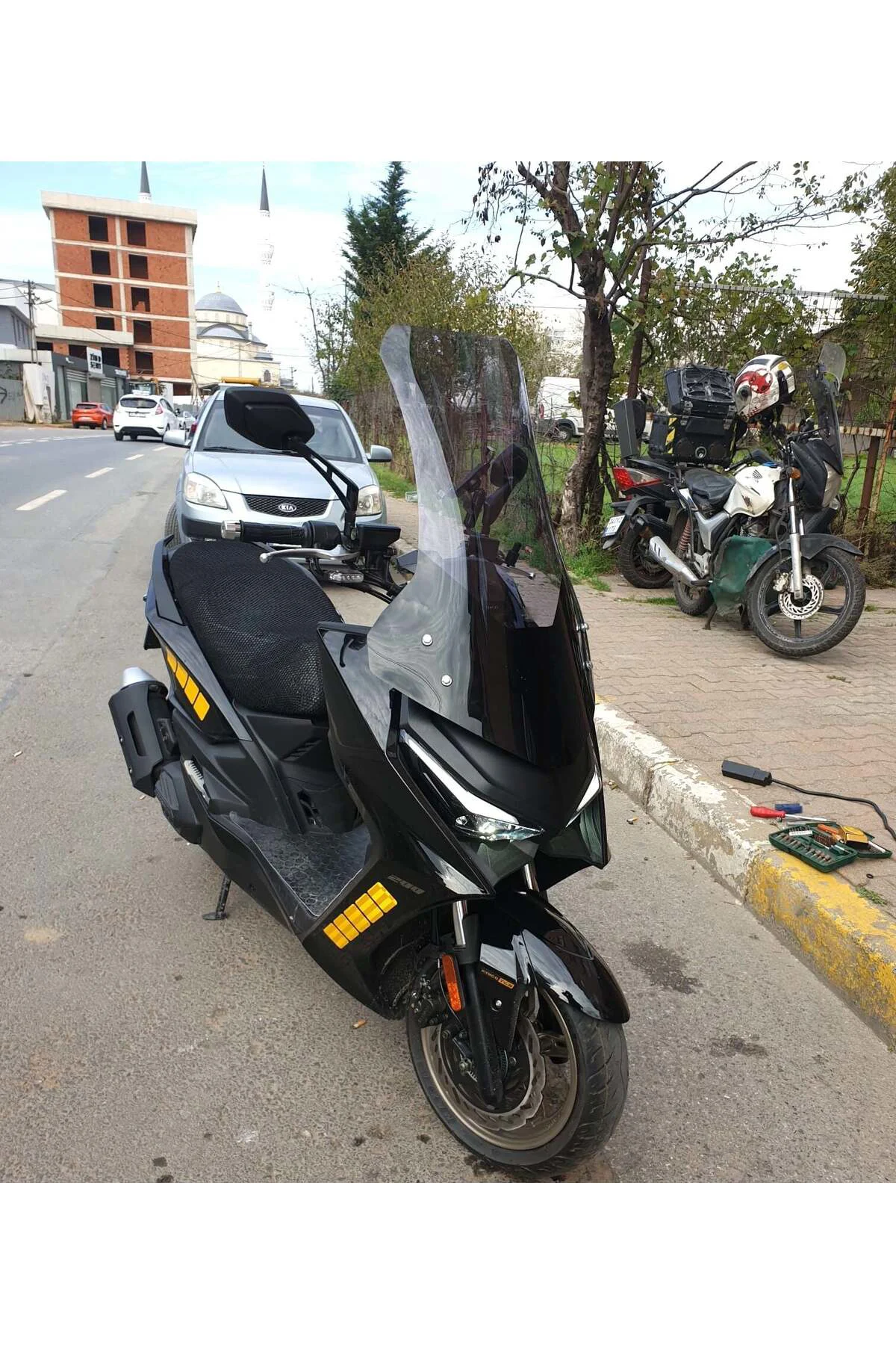 Kymco Krv 200 Ön Cam 2022-2026 Model 75cm Füme Renkli 4mm UZUN