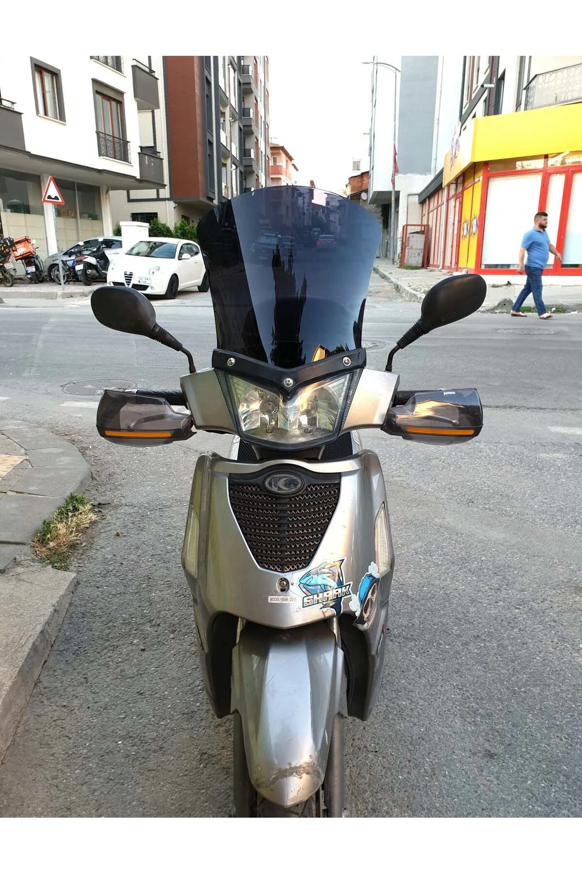 Kymco People S 200 Ön Cam 2011 Model 48cm Siyah Renkli 4mm UZUN