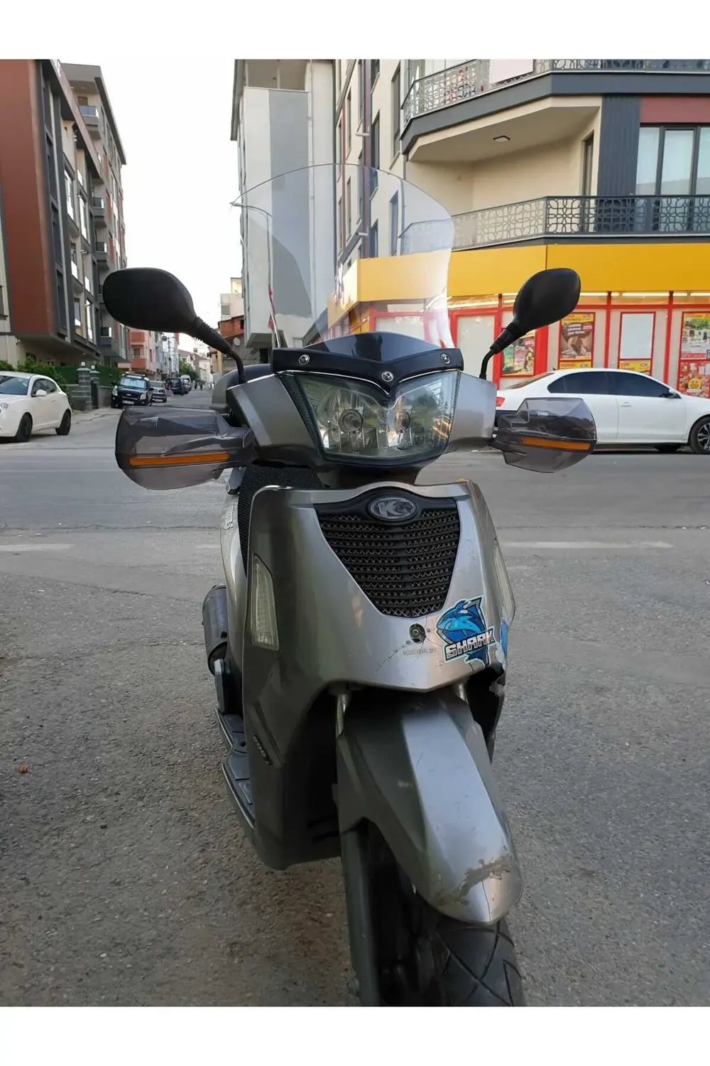 Kymco People S 200 Ön Cam 2011 Model 48cm Şeffaf Renkli 4mm UZUN