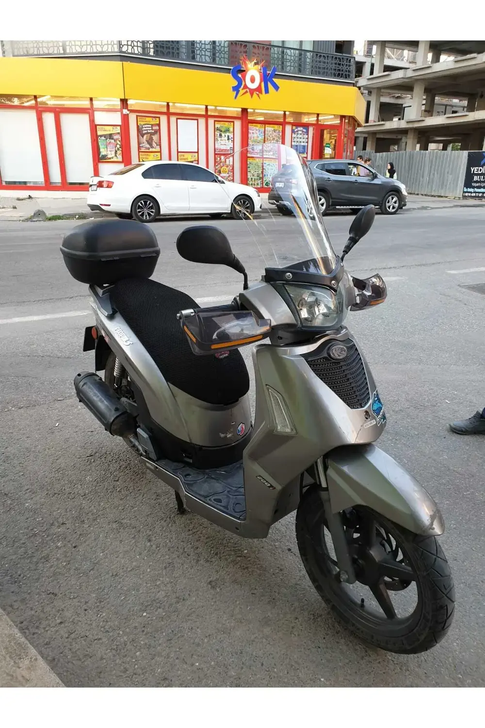 Kymco People S 200 Ön Cam 2011 Model 48cm Şeffaf Renkli 4mm UZUN