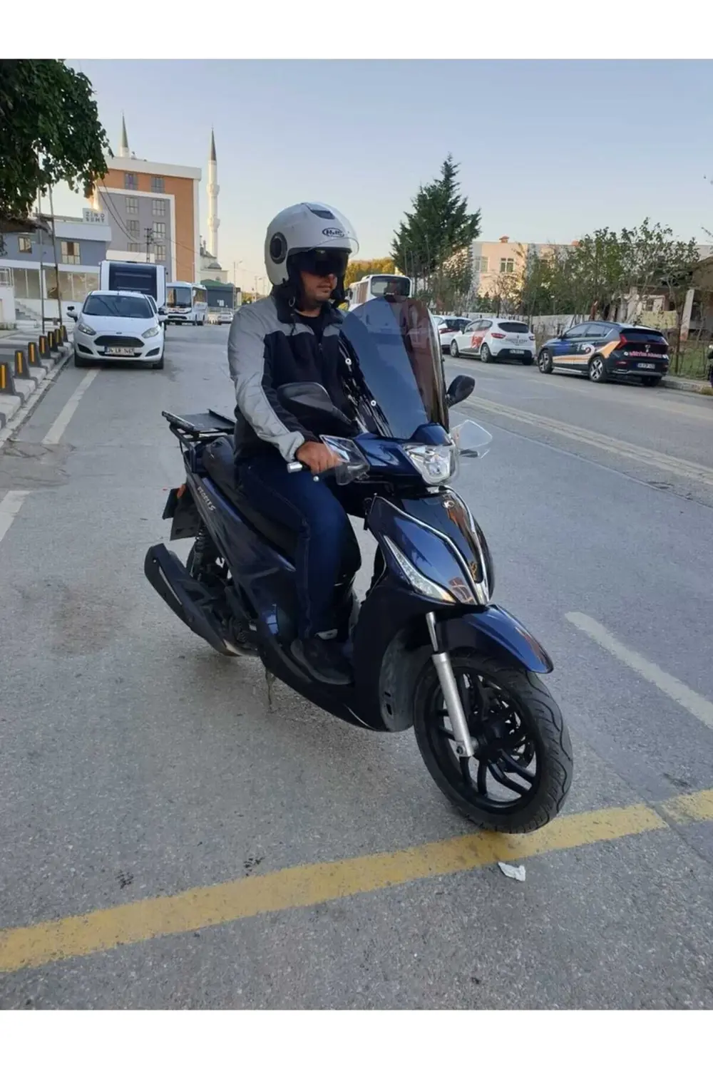 Kymco People S 200 Ön Cam 2020-2025 Model 38cm Siyah Renkli 4mm S