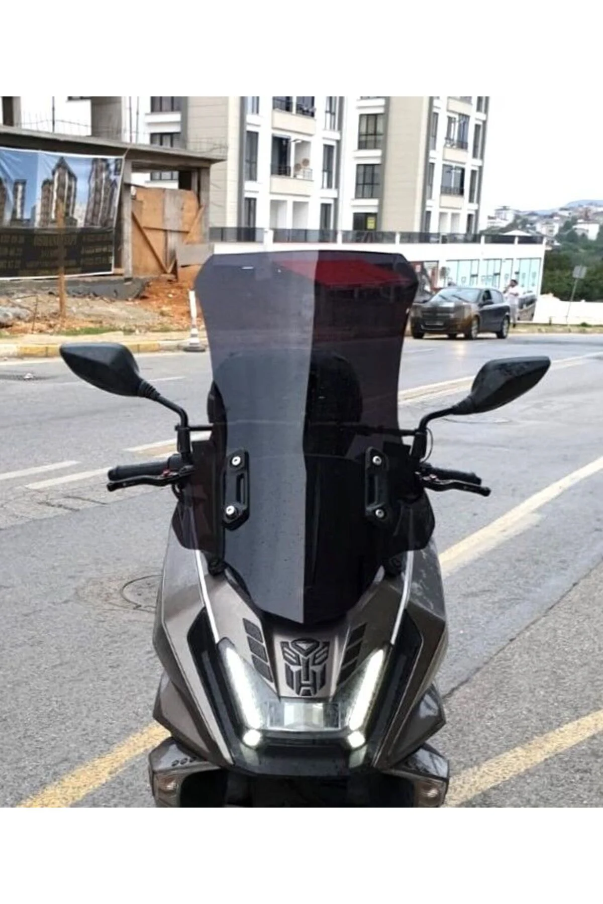 kymco Skytown 125 Ön Cam 2023-2026 Model 72cm Siyah Renkli 4mm UZUN