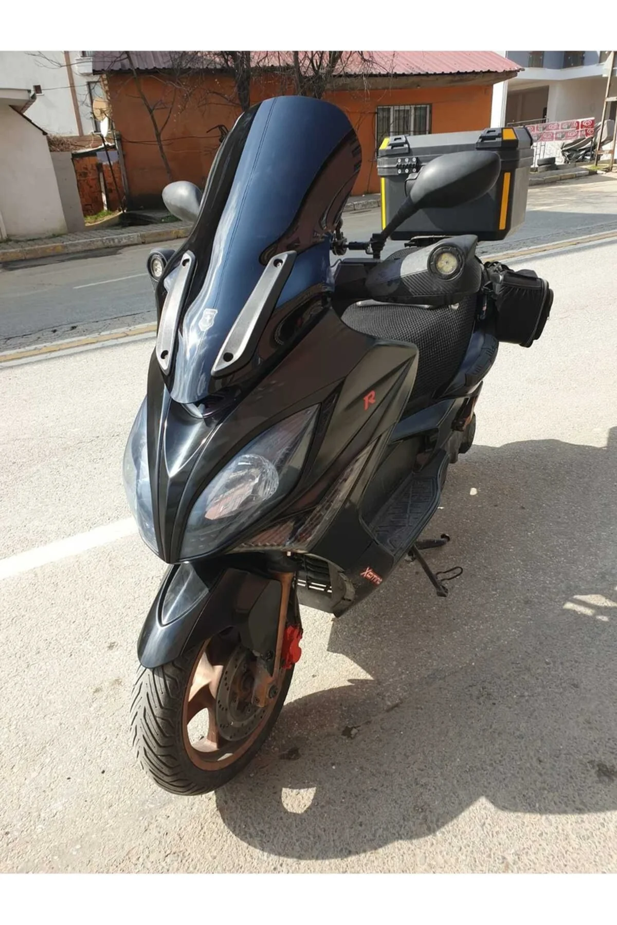 Kymco Xciting 250 R Ön Cam 2010-2011 Model 72cm Siyah Renkli 4mm UZUN