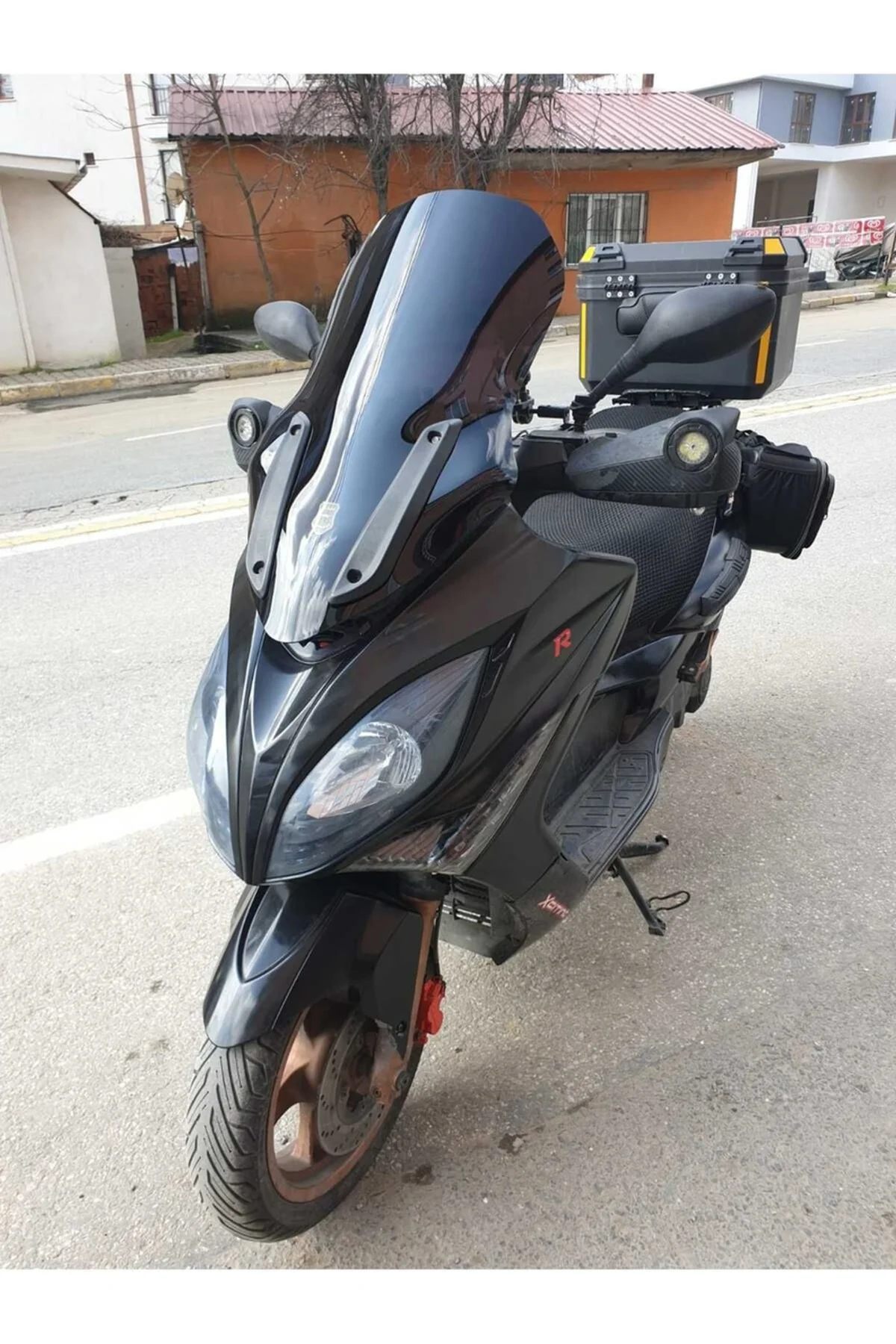 Kymco Xciting 250 R Ön Cam 2010-2011 Model 72cm Siyah Renkli 4mm UZUN