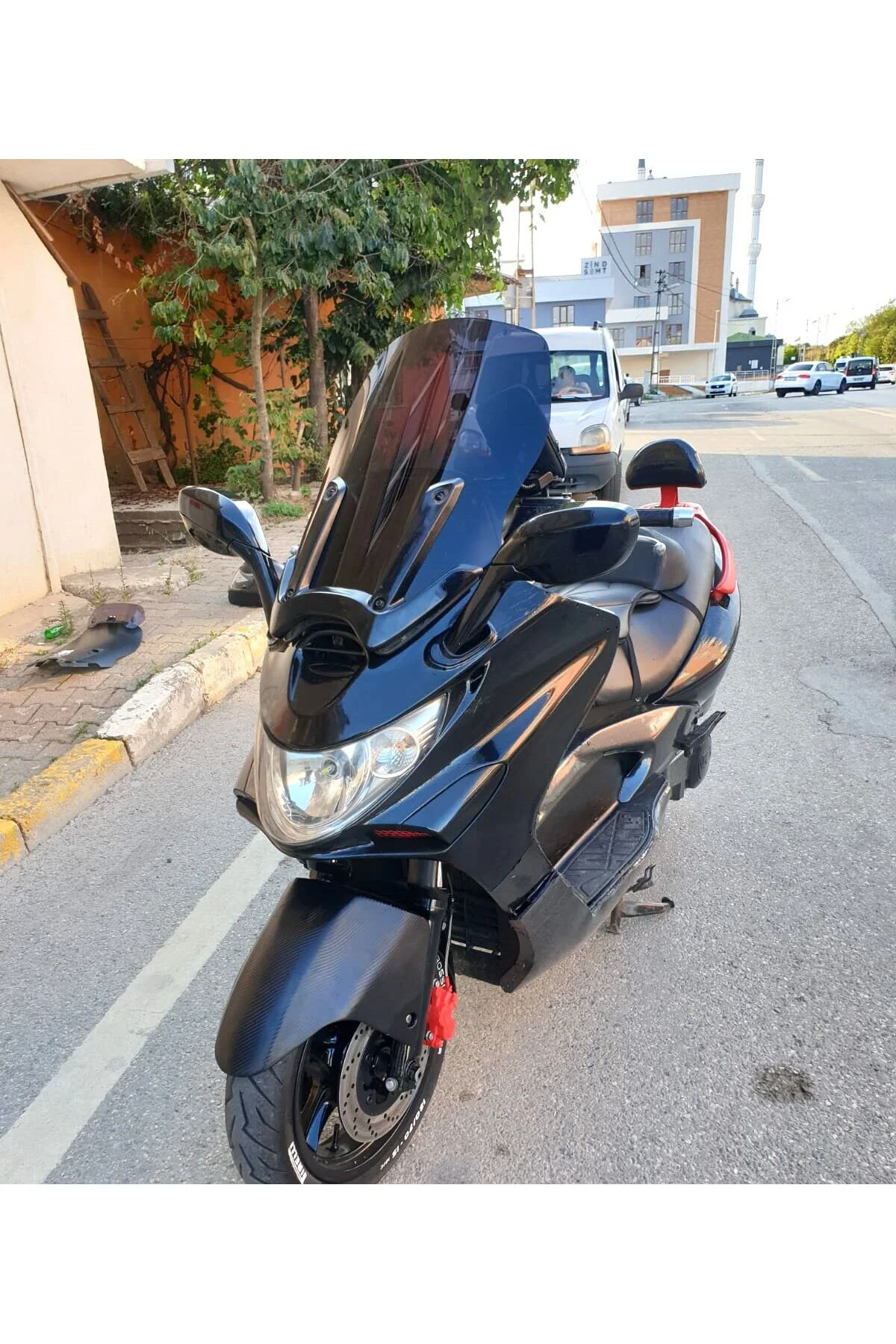 Kymco Xciting 500 İ Ön Cam 2008-2012 Model 62cm Siyah Renkli 4mm